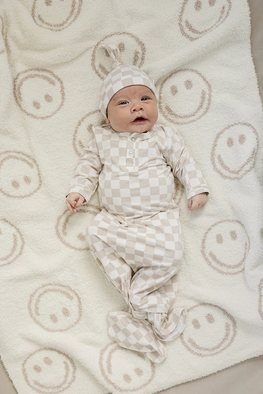 Soft Bamboo Newborn Knot Hat for Baby Girls & Boys - Breathable & Hypoallergenic Infant Beanie for Newborn Photography, Hospital, and Everyday Use