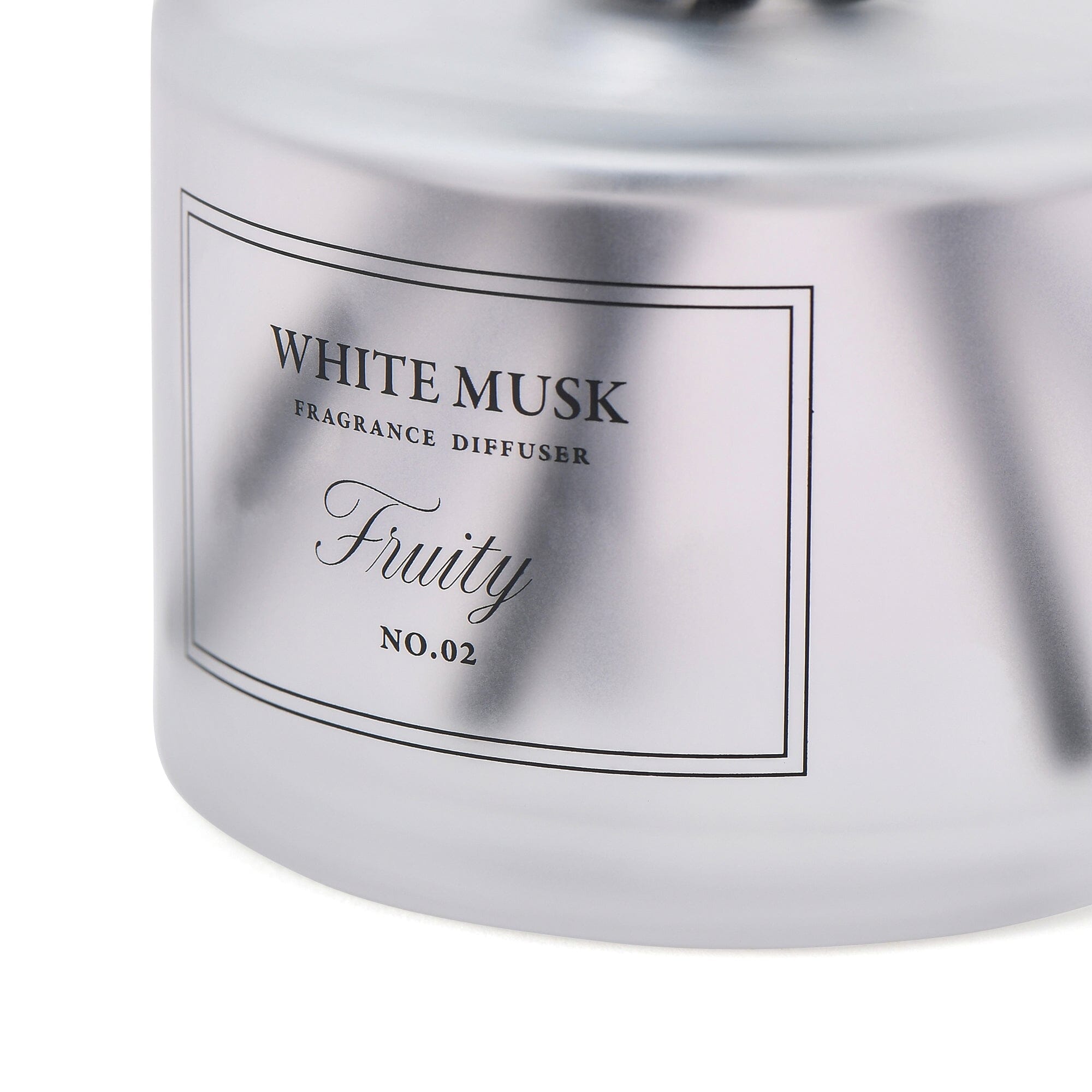 Classic Flower White Musk Fruity Diffuser - Aromatherapy Essential Oil Diffuser for Home, Office & Spa Relaxation