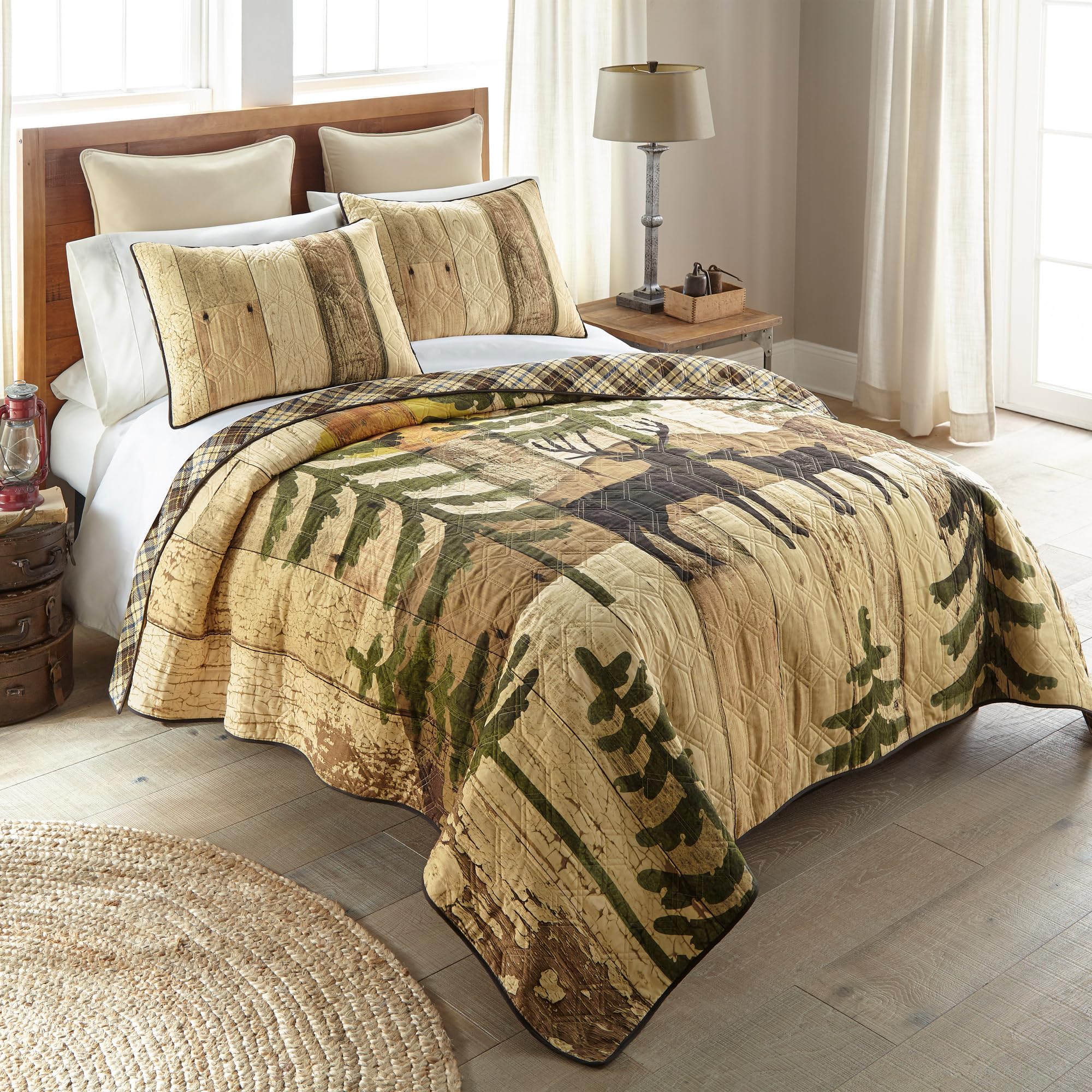 Donna Sharp Full/Queen Bedding Set - 3 Piece Painted Deer Lodge Quilt with Matching Pillow Shams - Soft & Durable Cotton Quilt for Queen/Full Size Beds - Easy Care Machine Washable - Perfect for Cozy Cabins, Rustic Bedrooms & Lodge Style Decor