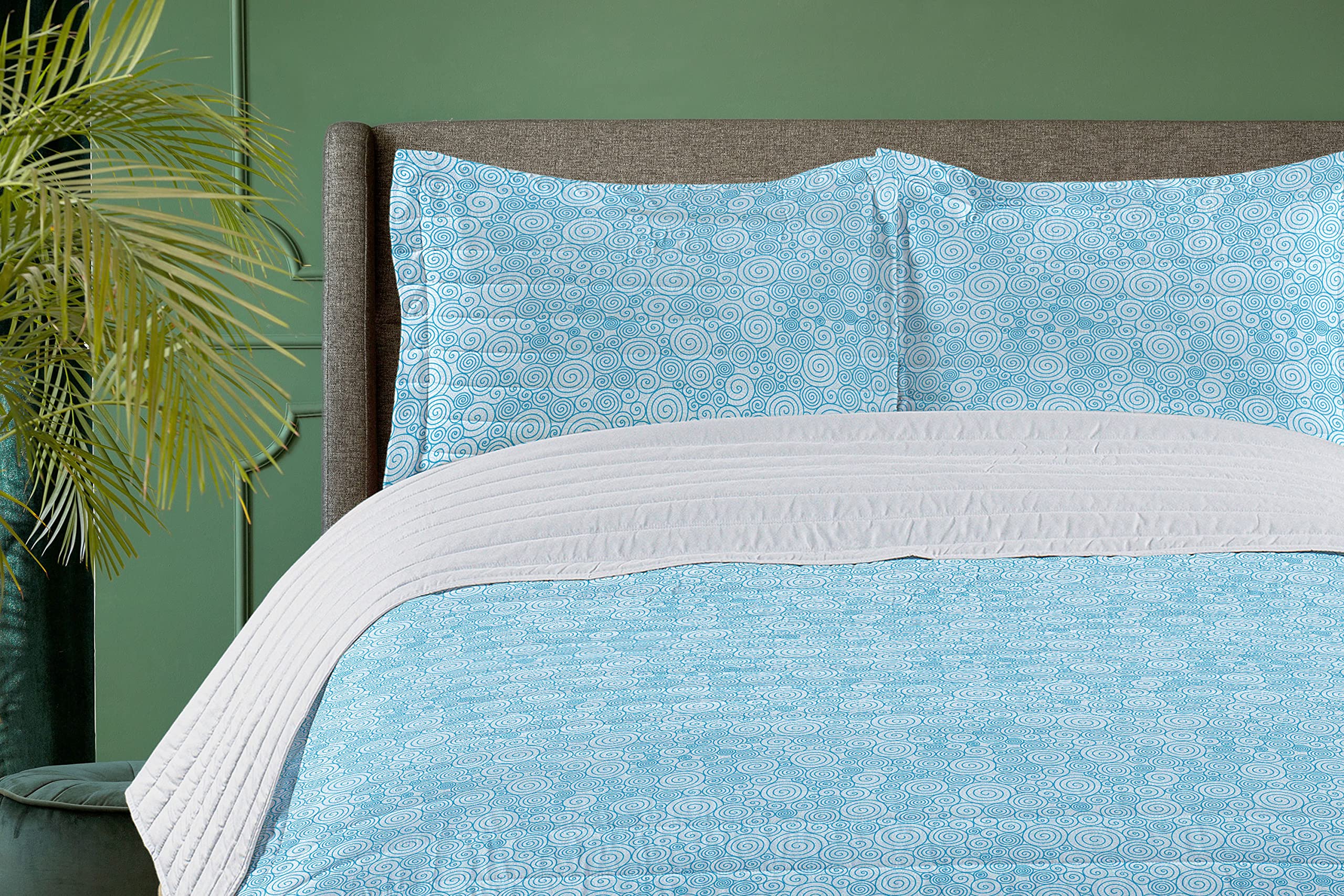 Ambesonne Blue and White Microfiber Bedspread Set - Abstract Ocean Swirls Design in Modern Hand-Drawn Style | Soft King Size Bedding with Pillow Shams & Comforter | Perfect for Coastal, Nautical or Beach-Themed Bedrooms