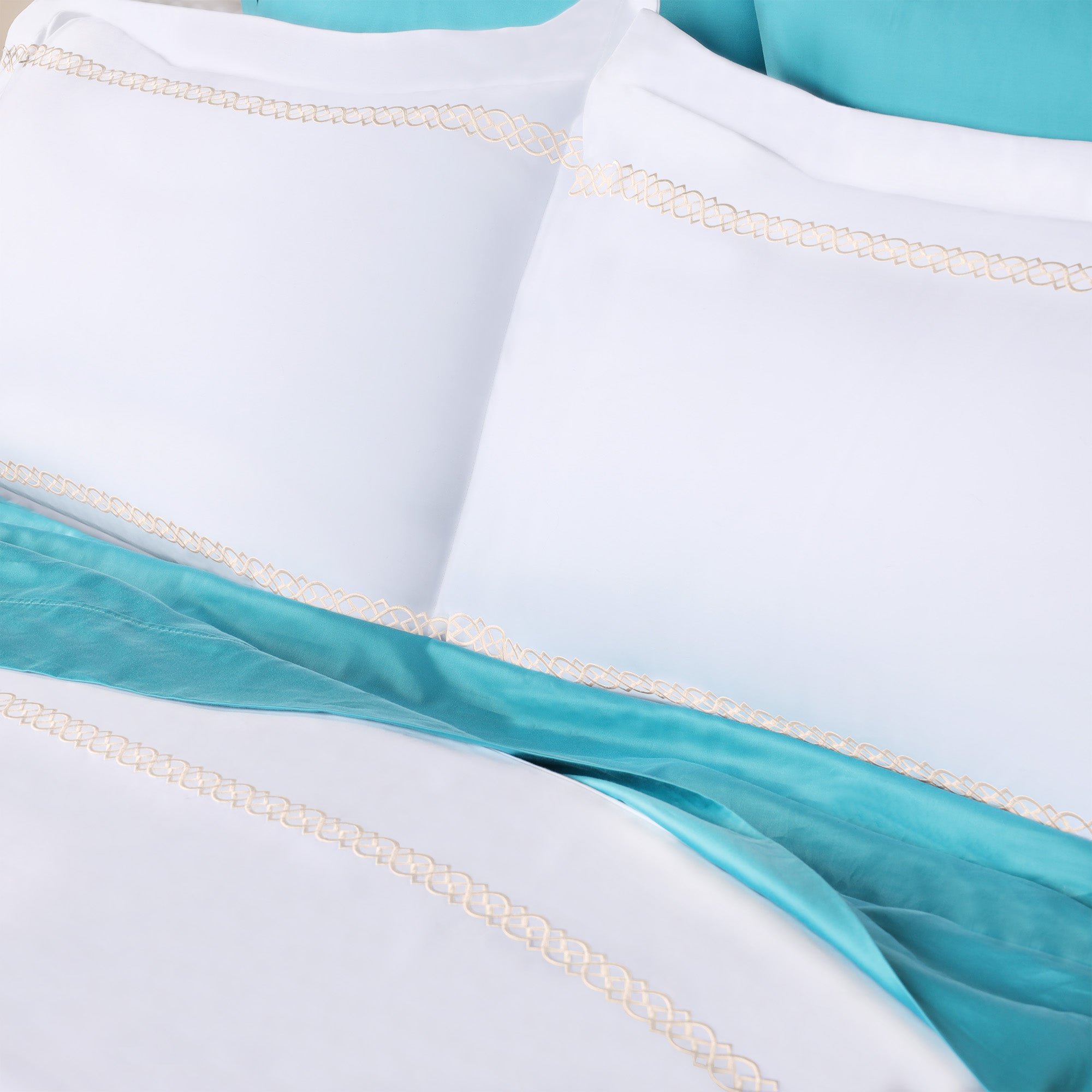 Luxury 1000 Thread Count Egyptian Cotton Embroidered Duvet Cover Set - King Size Bedding for Hotel & Home Decor