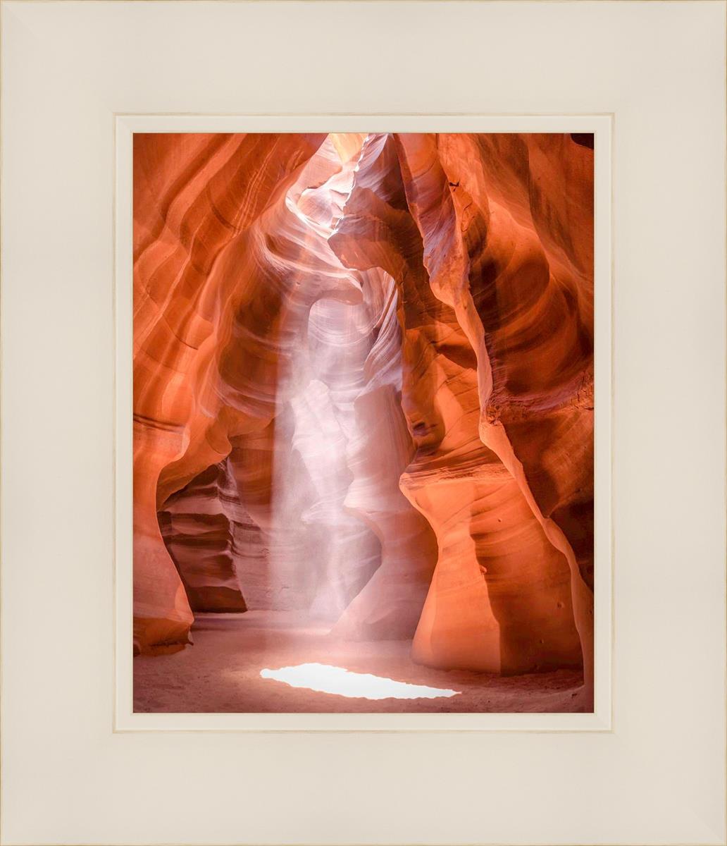 Antelope Canyon Cathedral - Stunning Natural Sandstone Formation in Arizona | Perfect for Photography, Hiking & Nature Exploration