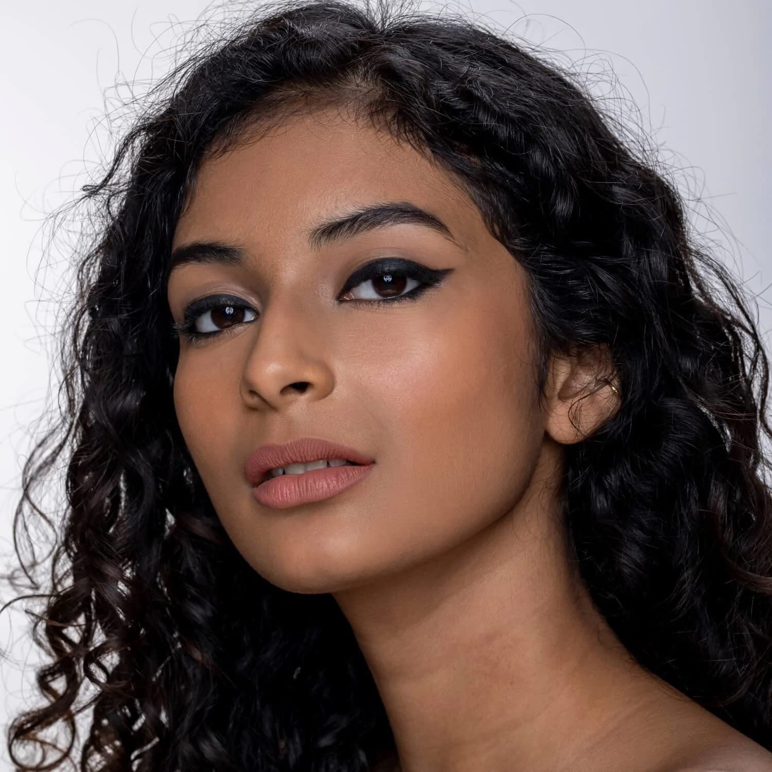 Professional Black Kajal Eyeliner - Long Lasting, Lightweight & Smudge Proof for Day & Night Makeup | Perfect for Dramatic Eyes, Winged Liner & Waterline