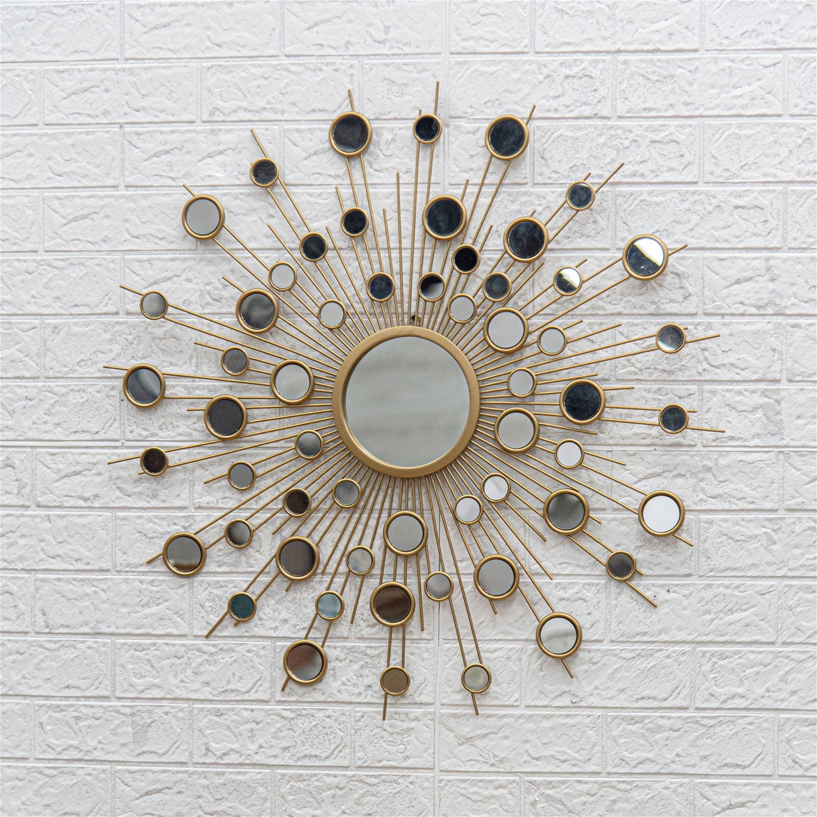 Criterion Star Burst Aster Gold Round Mirror - Elegant Decorative Wall Mirror for Living Room, Bedroom, or Entryway