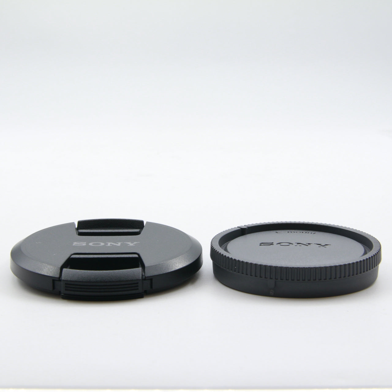 Open Box Excellent Condition Sony FE 20mm f/1.8 G Full Frame Lens - Perfect for Landscape, Astro & Low Light Photography