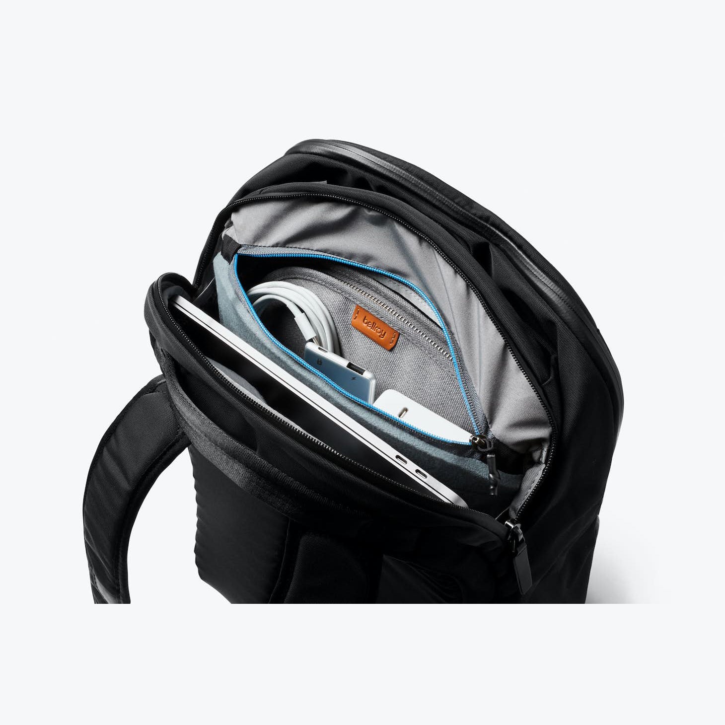 Bellroy Transit Backpack 28L - Premium Water-Resistant Travel Backpack for Men & Women | Perfect for Commuting, Business Trips & Outdoor Adventures