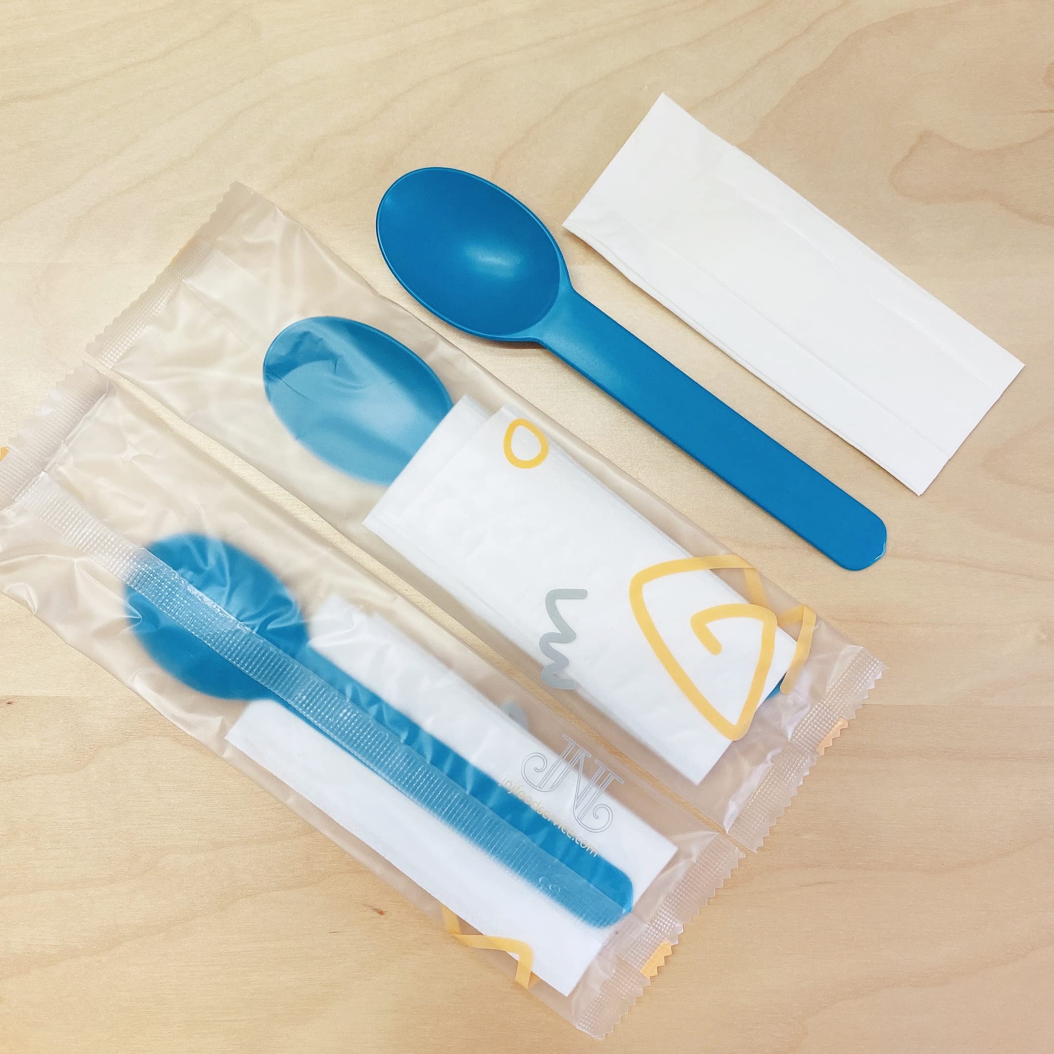 Eco-Friendly Disposable Cornstarch Spoon with Napkin Set - Biodegradable & Compostable Cutlery for Parties, Picnics, and Takeout (Blue, 500 Count) - Perfect for Catering, Restaurants, and Home Use
