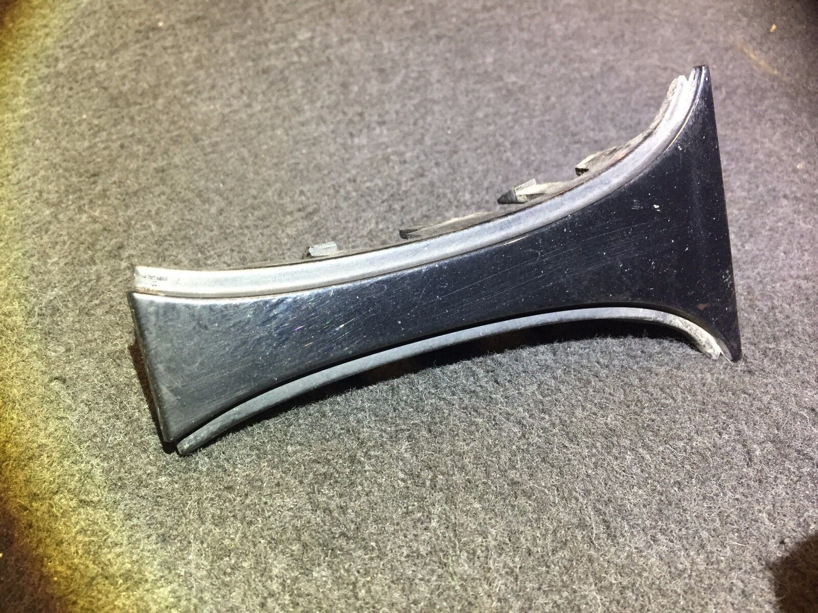 2002-2005 BMW 745i E65 Front Center Cover Trim Molding OEM Replacement Part - Perfect for Interior Dash Repair & Car Restoration Projects
