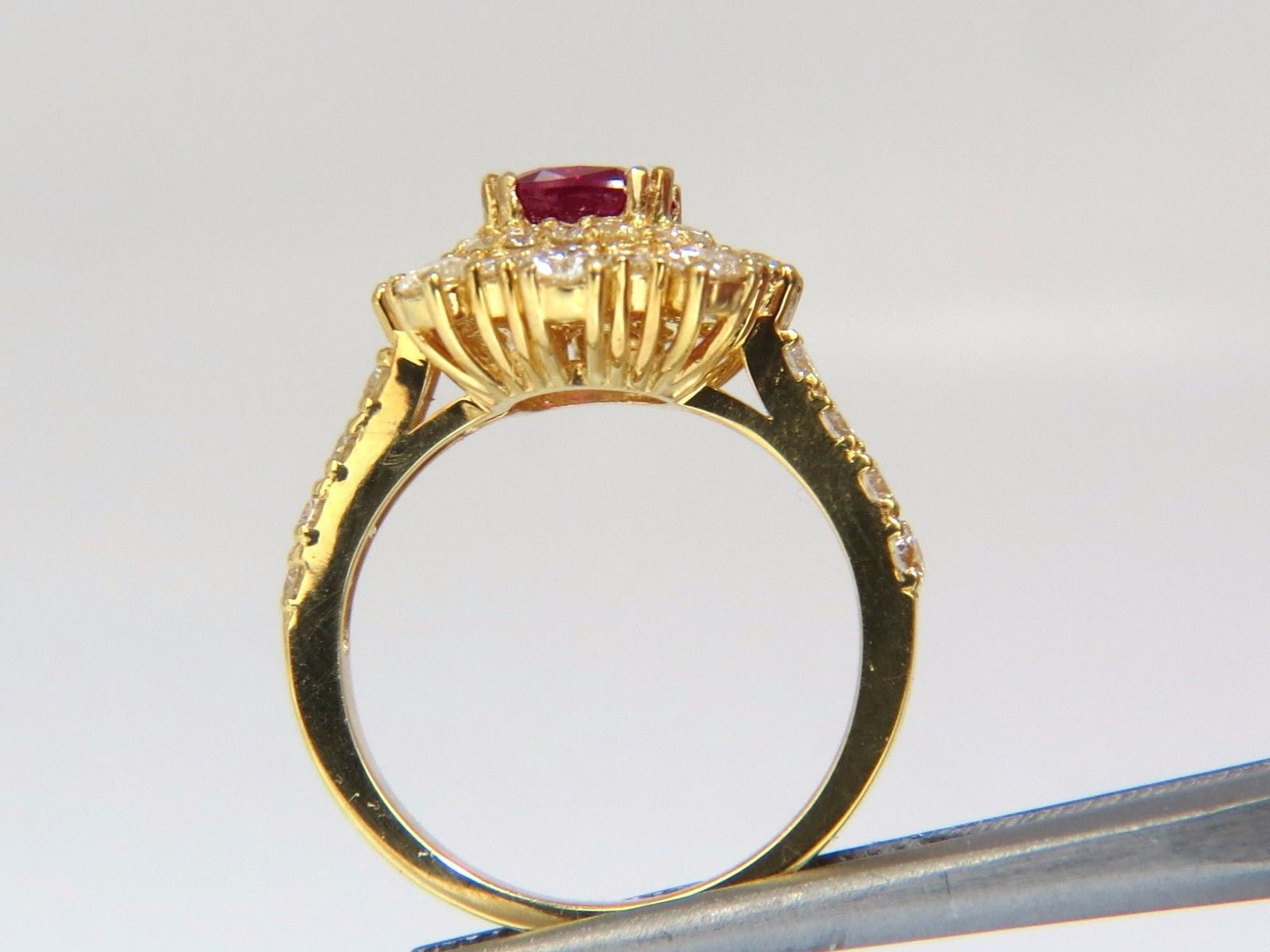 GIA Certified 3.24 Carat Natural Red Ruby Diamond Ring in 18K Gold - Elegant Cocktail Ring for Women, Perfect for Evening Parties, Weddings & Special Occasions
