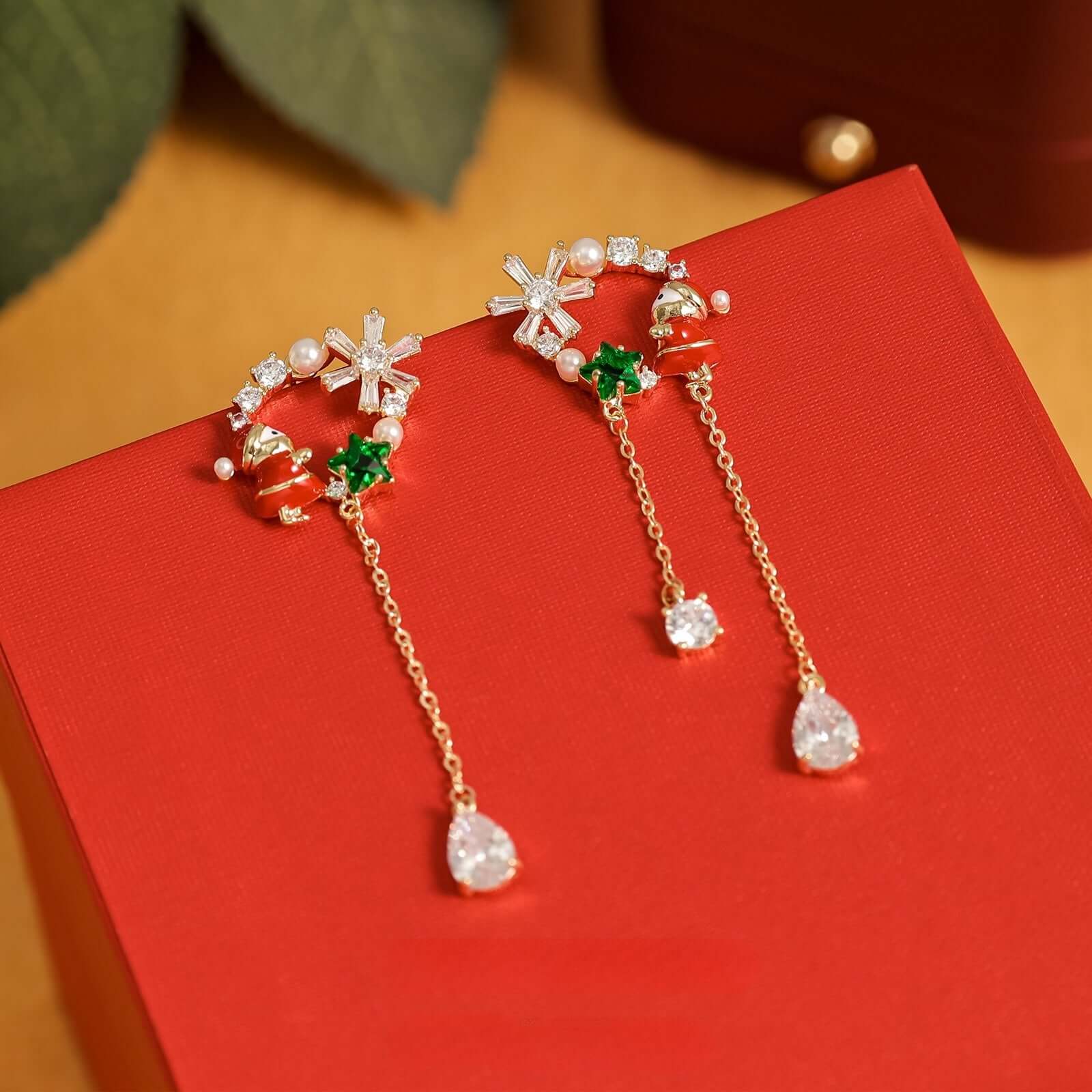 Asymmetric Santa Claus Earrings - Christmas Stocking Stuffers for Women | Festive Holiday Jewelry Gift for Parties & Xmas Celebrations | AE1656