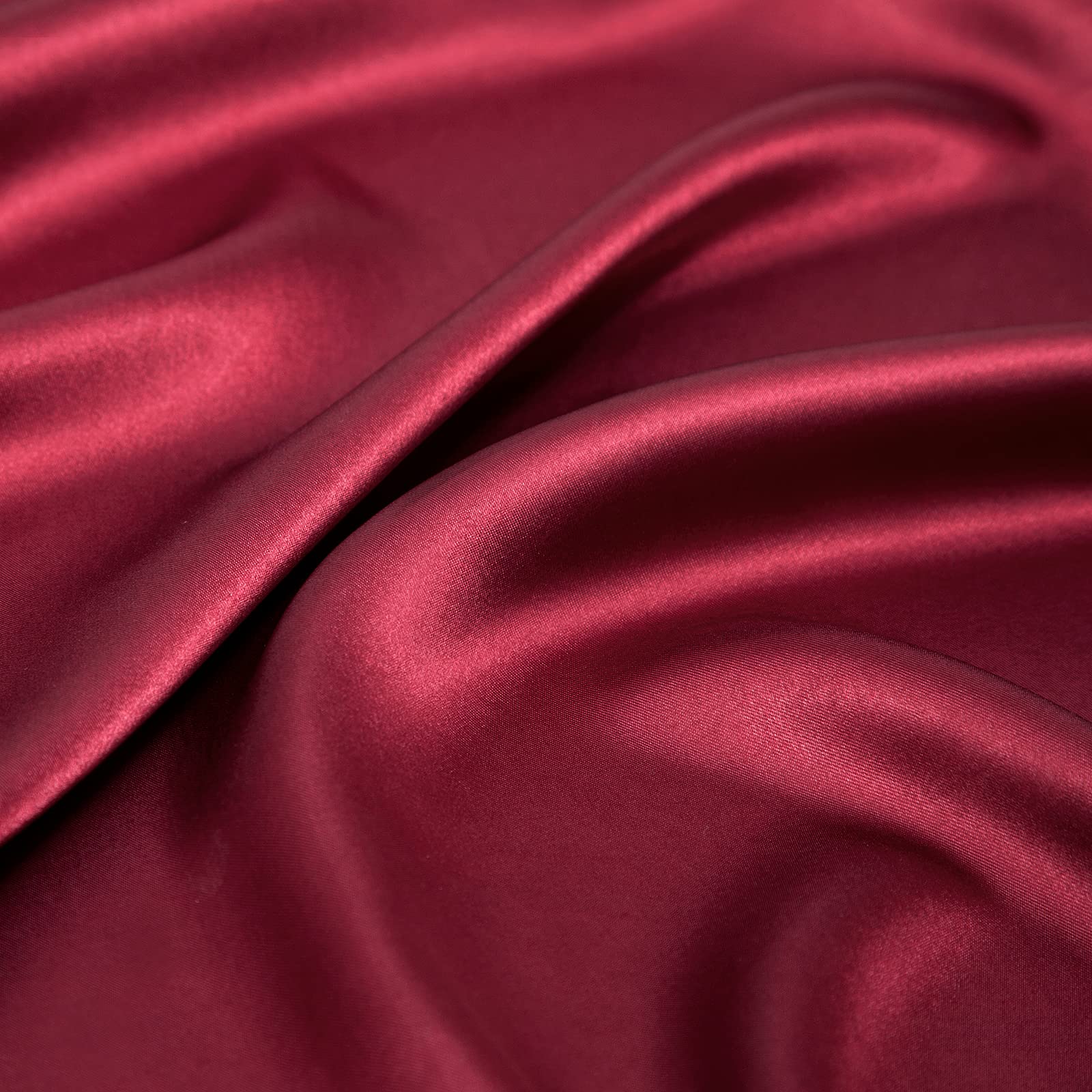 Luxury Vonty Satin Sheets Queen Size - Silky Soft Burgundy Satin Bed Sheet Set (1 Deep Pocket Fitted Sheet + 1 Flat Sheet + 2 Pillowcases) for Ultimate Comfort - Perfect for Romantic Bedrooms, Guest Rooms & Luxury Hotels