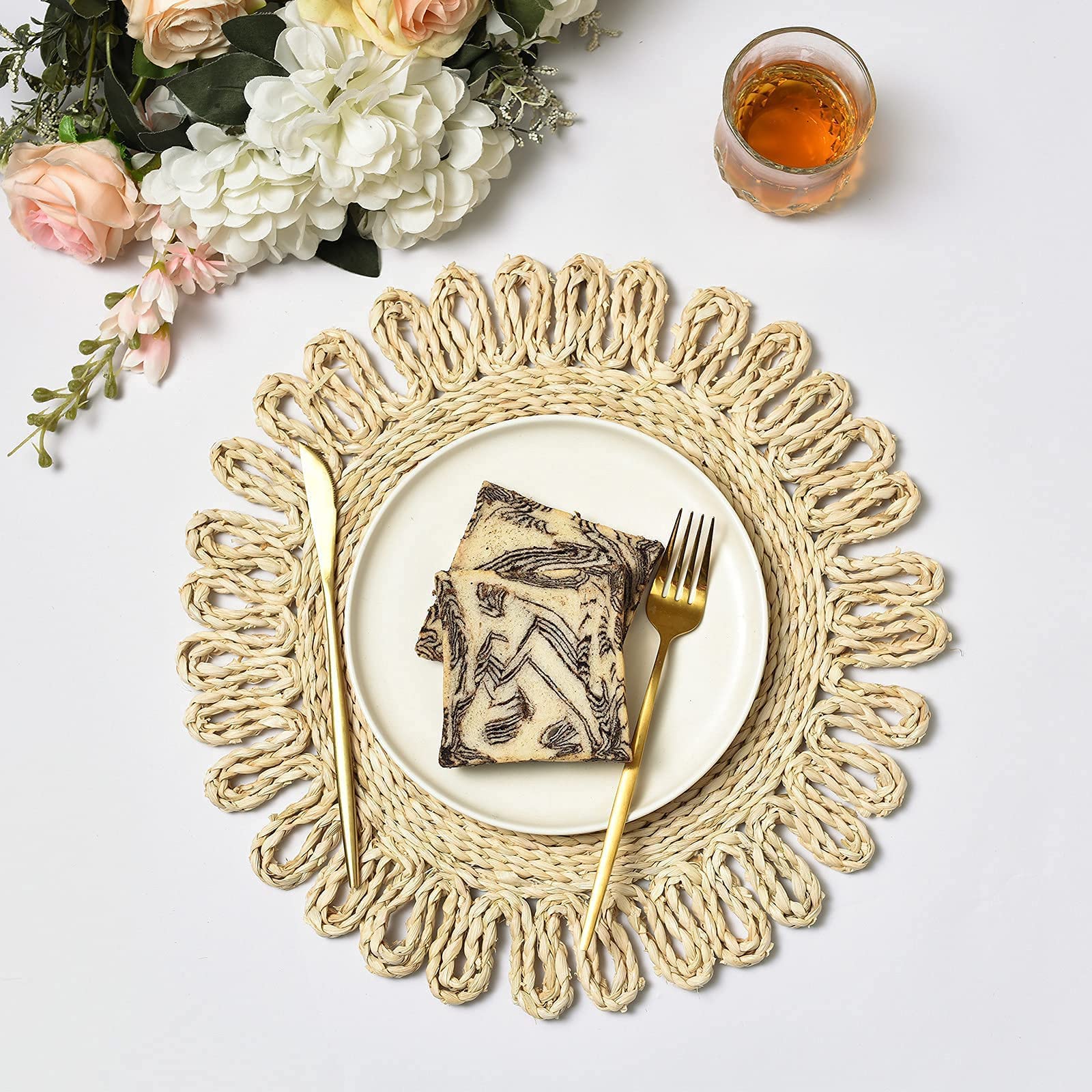 IcosaMro Round Woven Placemats Set of 4 - 11 Inch Natural Rattan Charger Plates, Boho Wicker Table Mats for Dining & Kitchen Decor - Perfect for Christmas Holiday Dinner Parties and Everyday Use