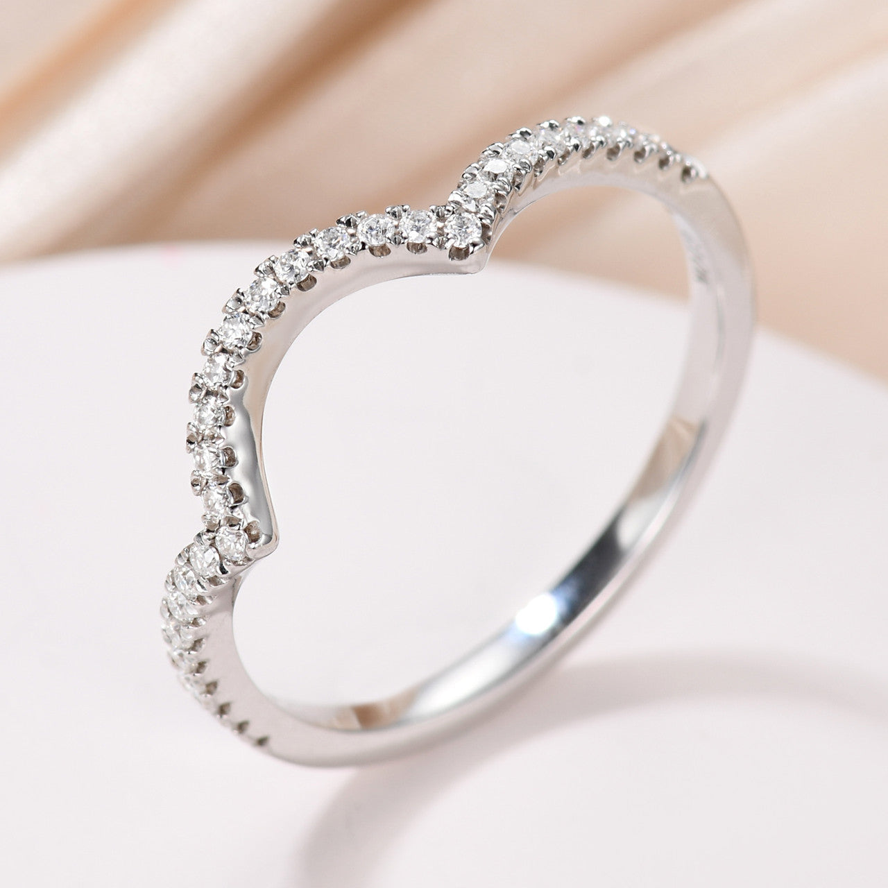 18K White Gold Natural Diamond Arched Accent Wedding Band - Elegant Bridal Ring for Engagement, Anniversary & Special Occasions