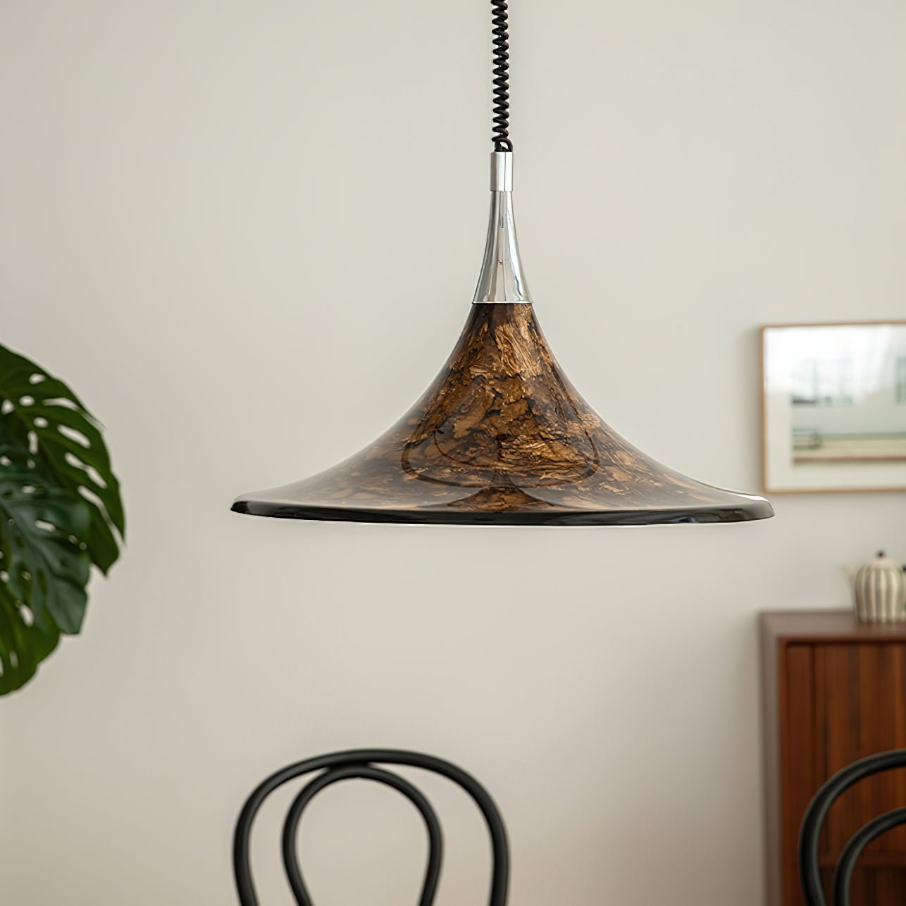 Stylish Horn of Light Pendant Lamp - Modern Nordic Ceiling Lighting Fixture for Living Room, Bedroom & Dining Area