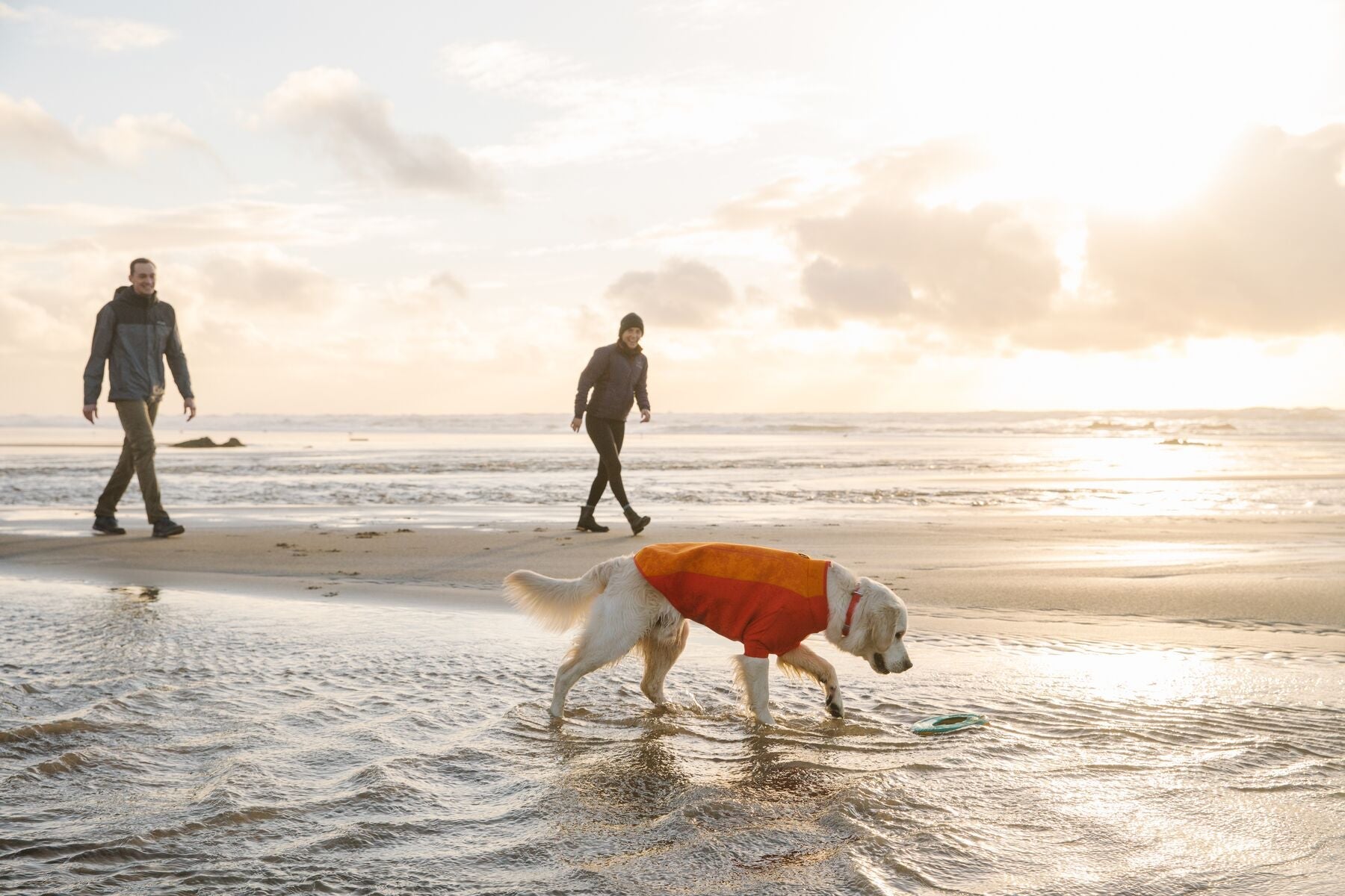 Ruffwear Hydro Plane™ Floating Dog Disc Toy - Tangelo Orange, Waterproof & Durable for Pool, Beach & Outdoor Play - Perfect for Fetch Games with Dogs
