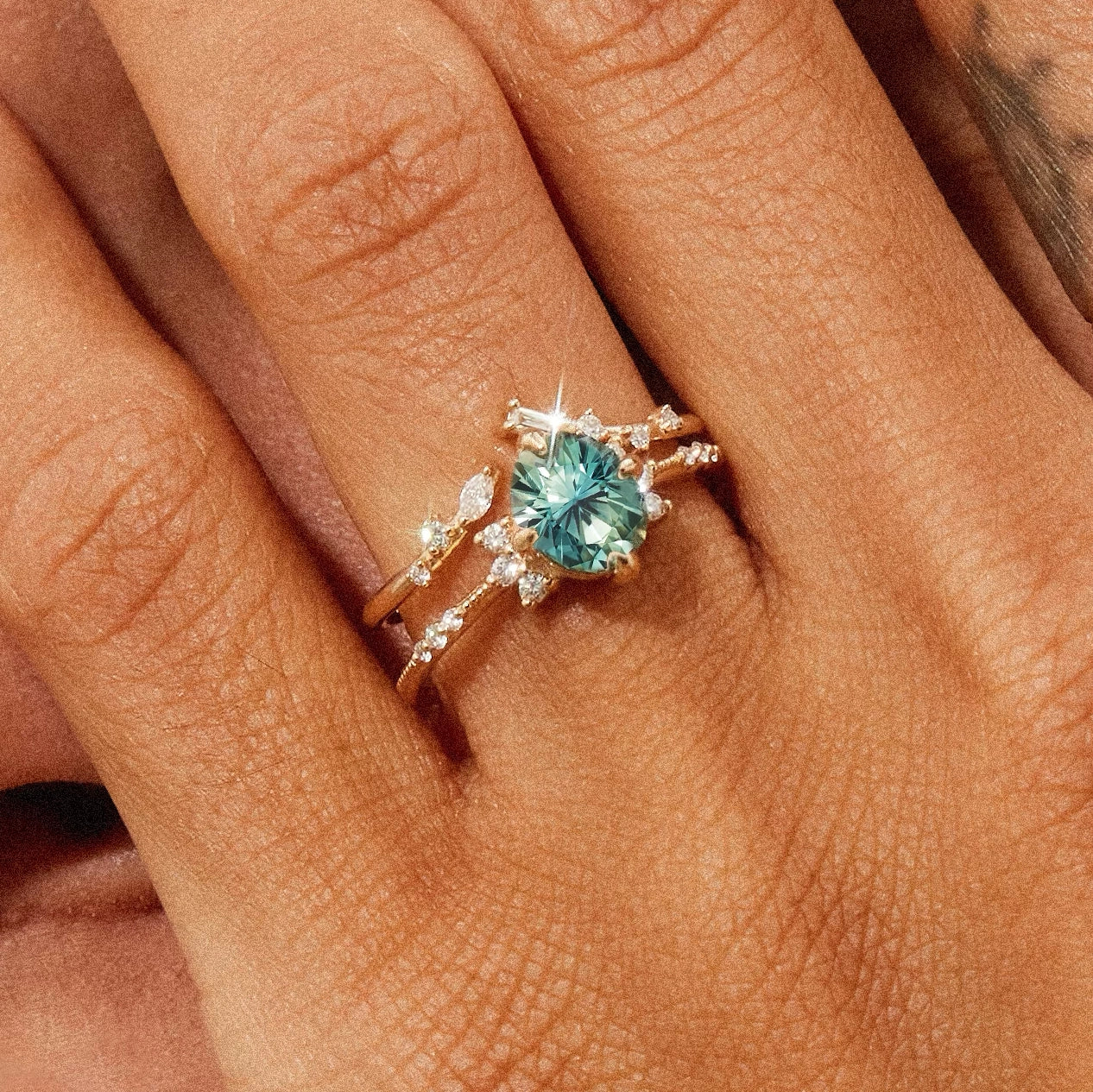 Unique Celestial Bloom 14K Yellow Gold Ring with Green Sapphire - Perfect for Weddings, Anniversaries & Special Occasions