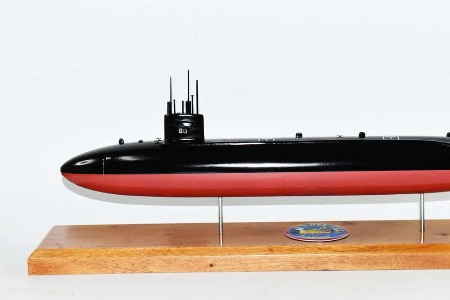 USS Flasher SSN-613 Submarine Model - US Navy Permit Class Scale Model in Mahogany | Collectible Military Ship Display for Home Office & Navy Enthusiasts