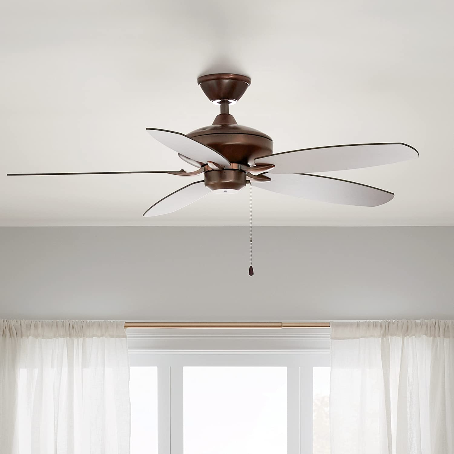Kichler 52 Inch Indoor Ceiling Fan with Light, Oil-Rubbed Bronze Finish - Perfect for Living Room, Bedroom, and Office Cooling & Air Circulation