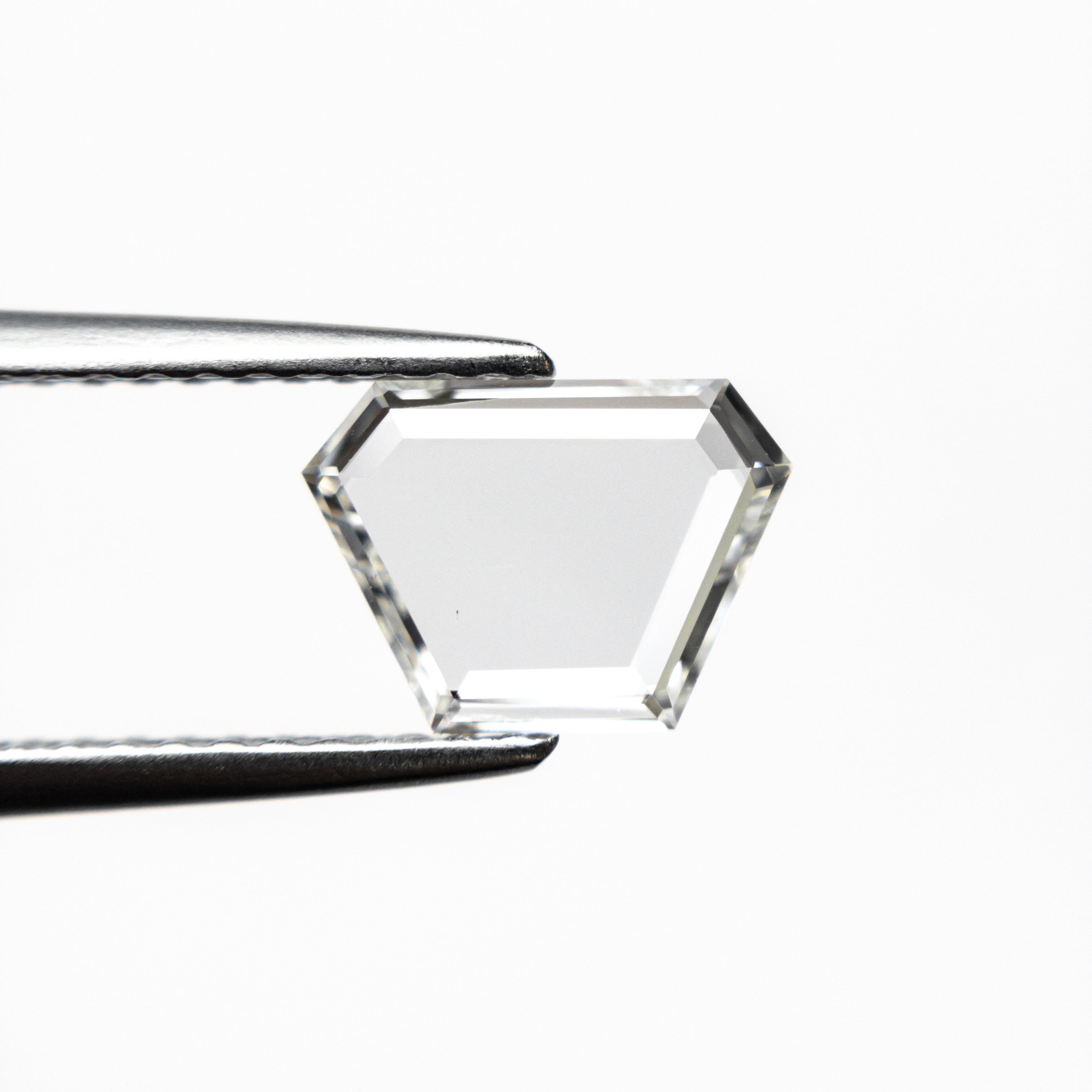 0.70ct VS1 I Color Trapezoid Portrait Cut Diamond - 8.24x5.91x1.31mm for Engagement Rings & Fine Jewelry