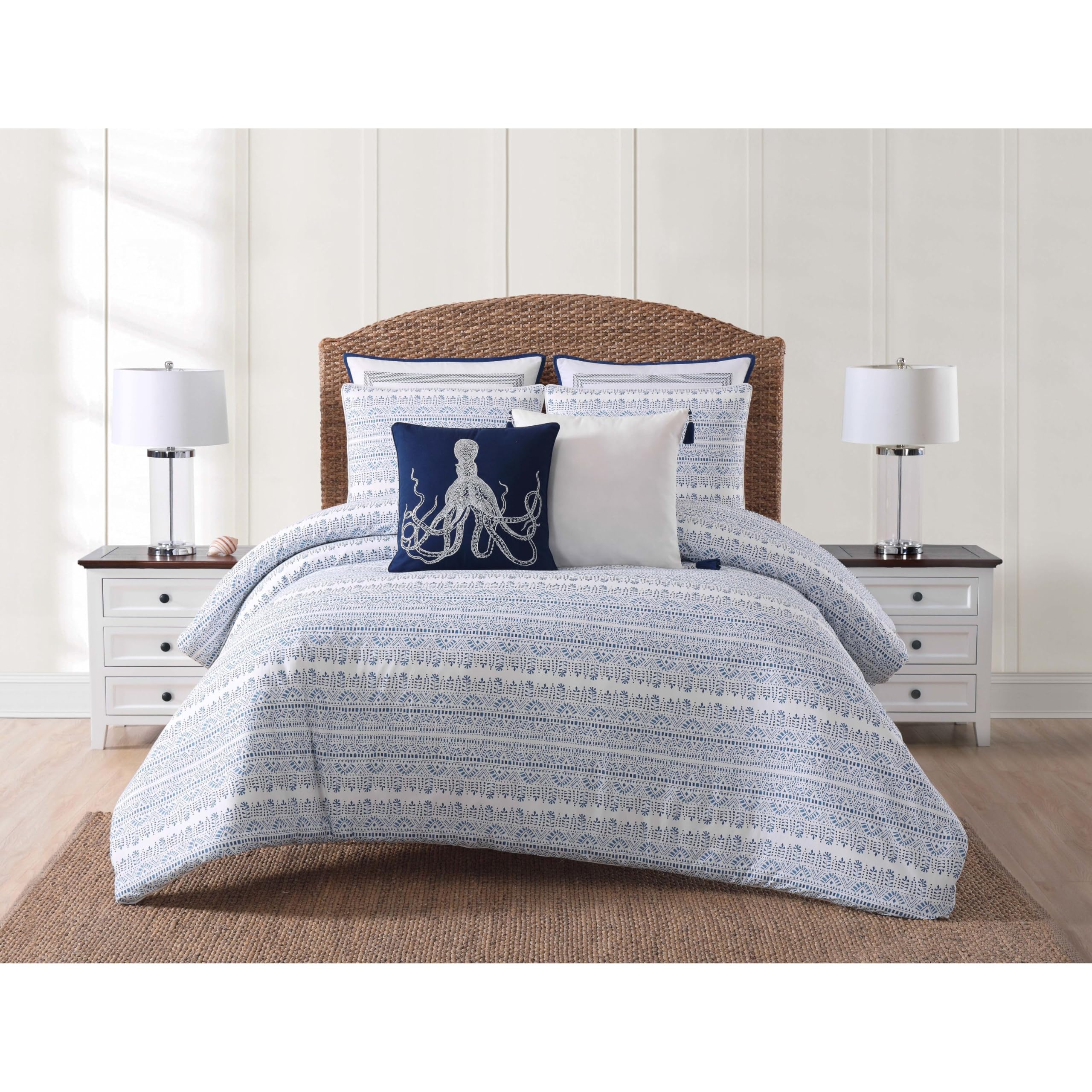 Premium Reef Quilt Set Full/Queen Size 90x92 Inches - 3-Piece Bedding Set in White & Blue Ocean Theme | Soft Breathable Comforter for Beach House, Guest Room & Coastal Decor