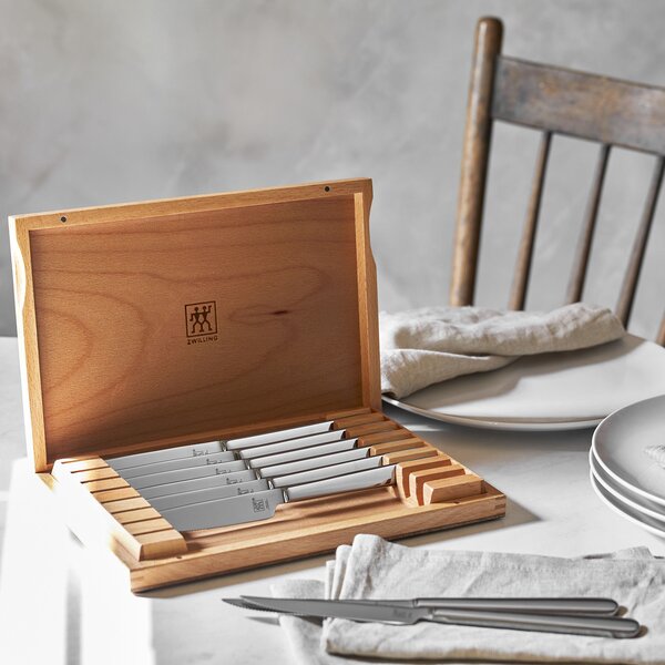 Premium 8-Piece Stainless Steel Steak Knife Set - Razor Sharp Blades, Ergonomic Handles - Perfect for Steak Dinners, BBQ Parties & Fine Dining Experience