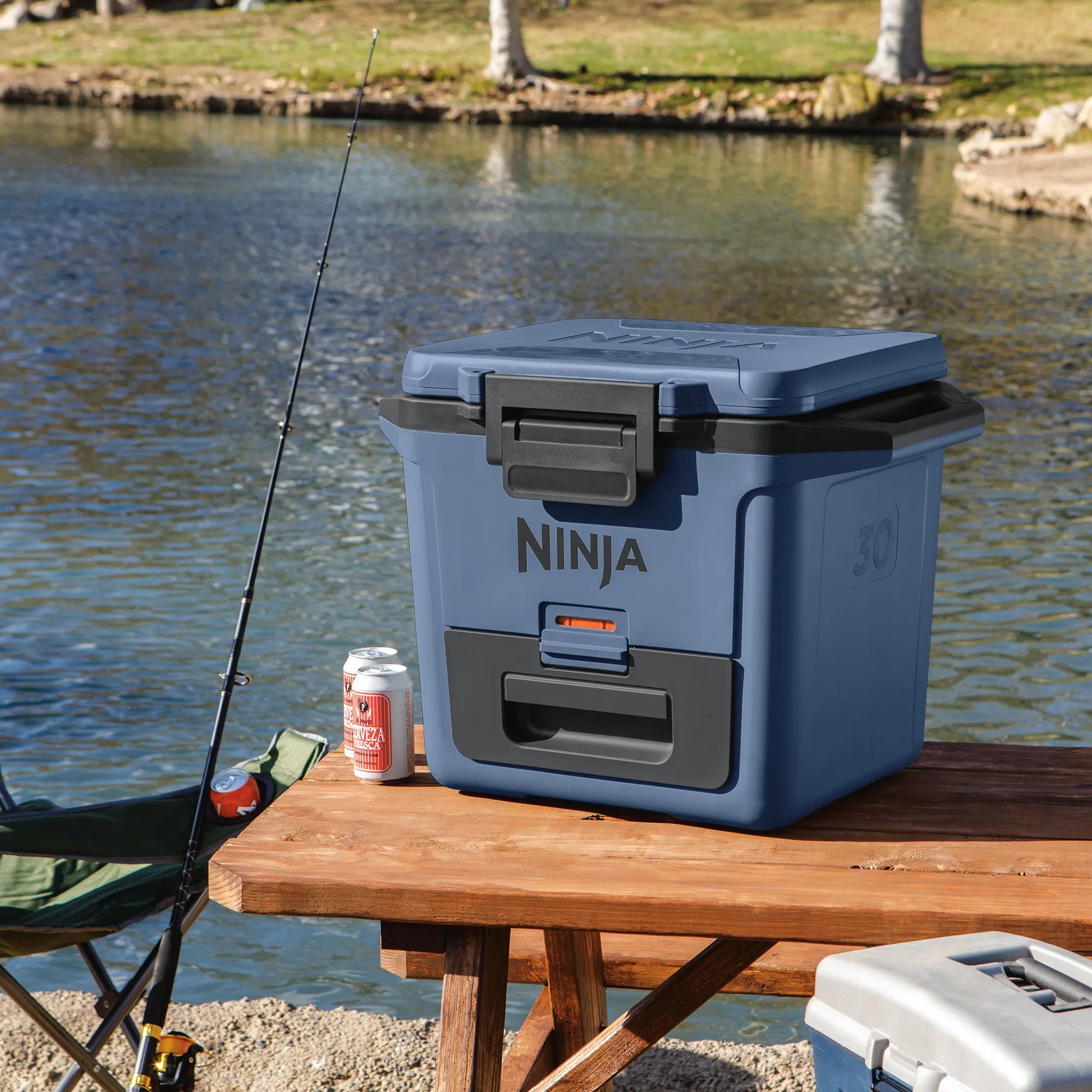 Ninja FrostVault 28L Hard Cooler with Dry Zone - Premium Insulated Cooler for Camping, Beach, Tailgating & Outdoor Adventures - Keeps Food & Drinks Cold for Days