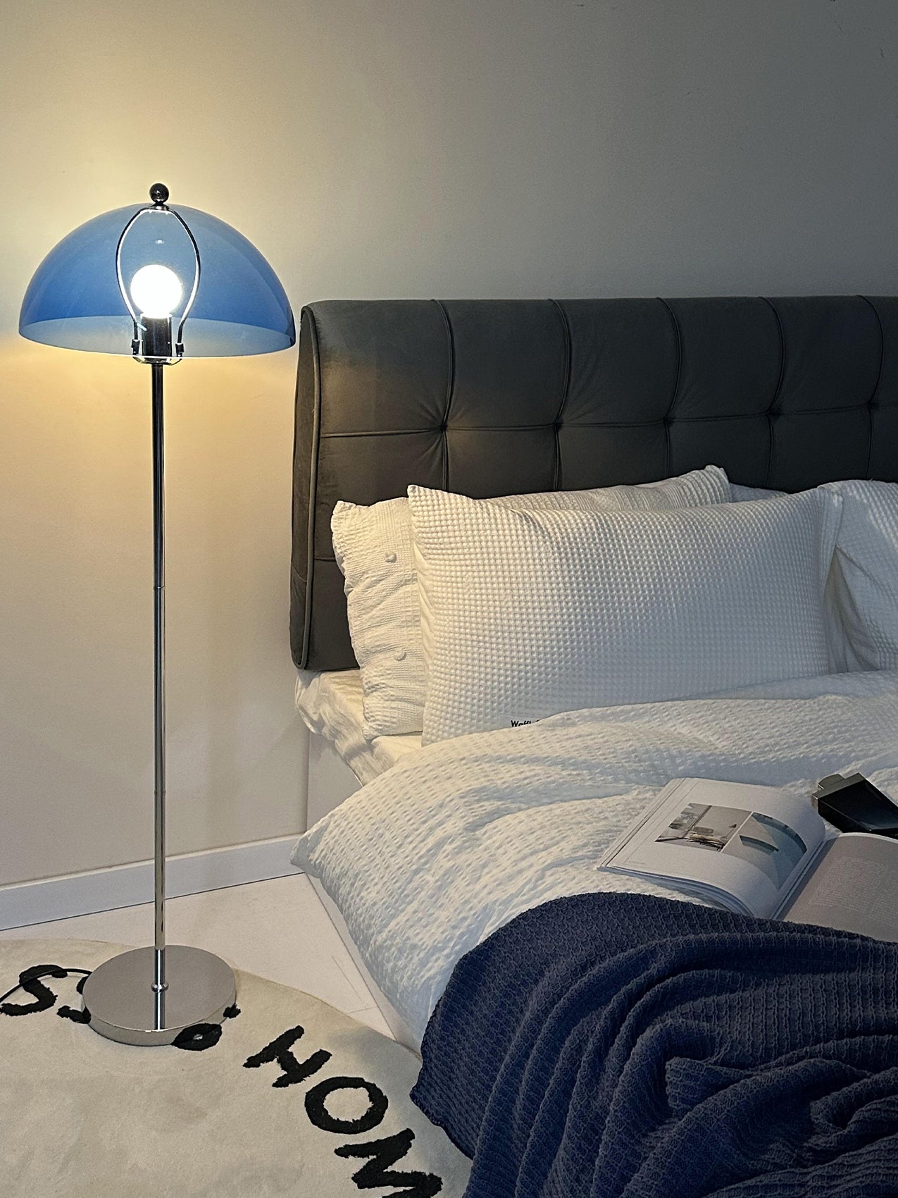 Modern Acrylic Mushroom Floor Lamp - Dimmable LED Standing Light for Living Room, Bedroom & Office - Soft Ambient Lighting for Home Decor & Relaxation