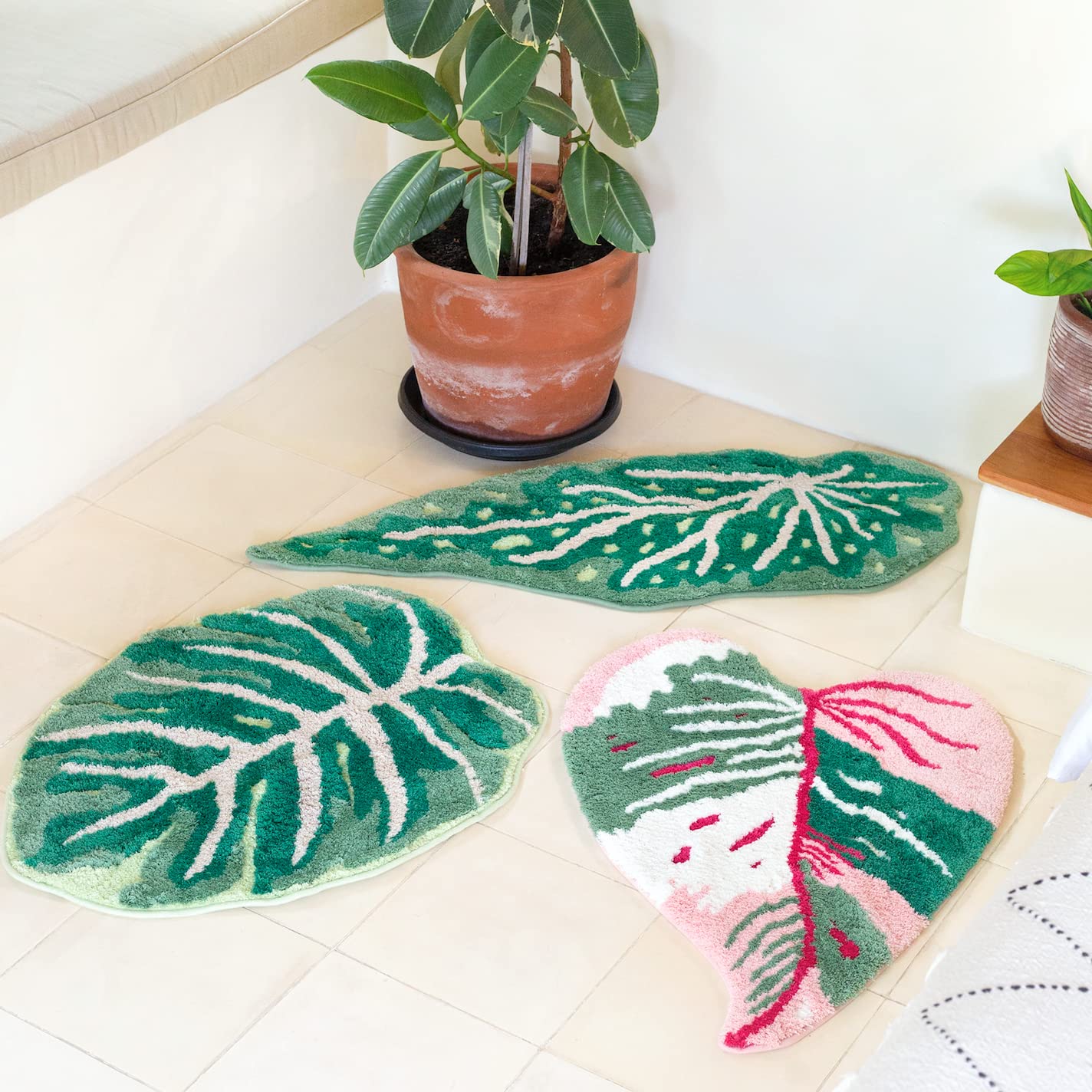 Non-Slip Monstera Leaf Bath Mat & Kitchen Rug - 32