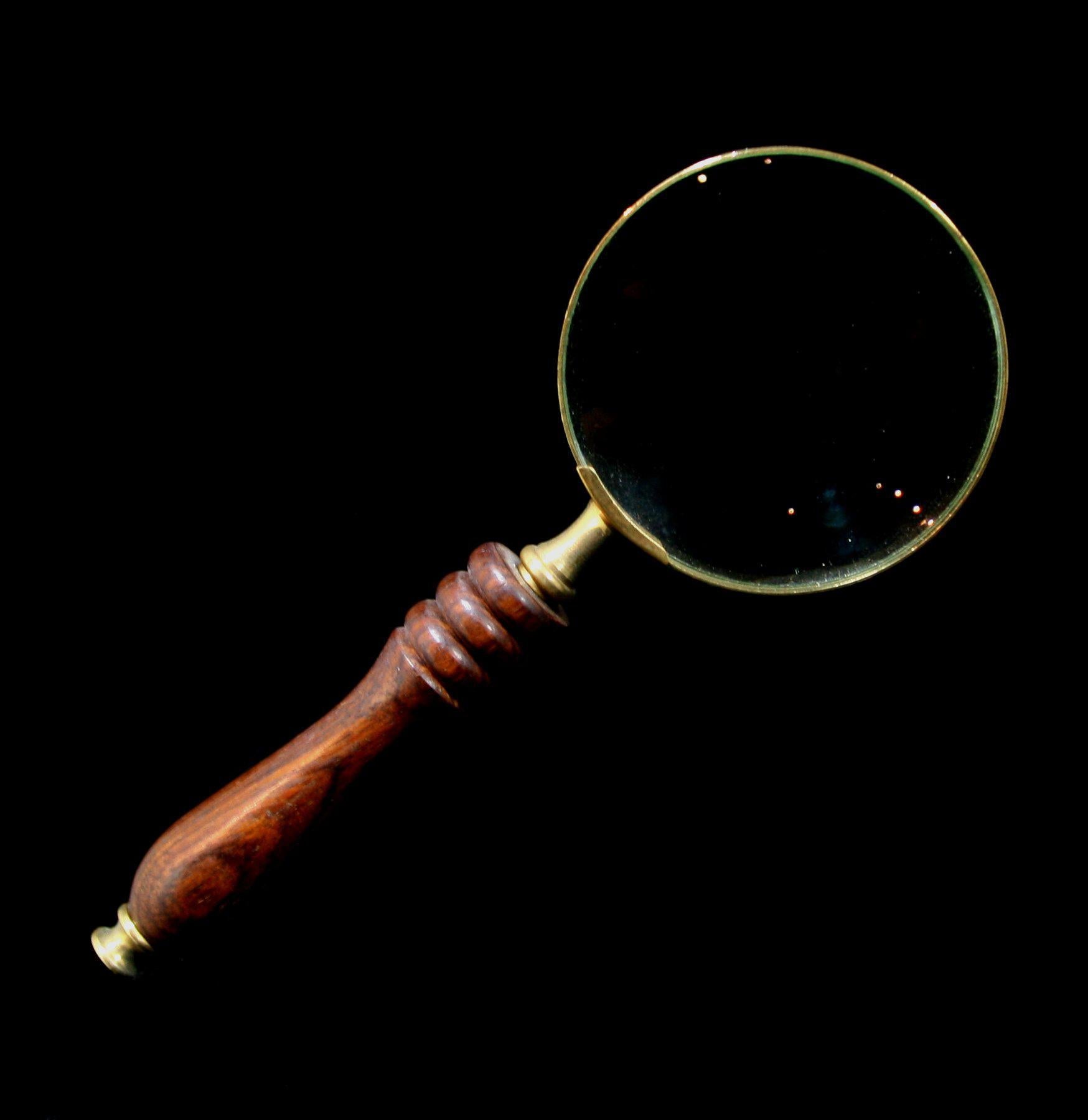 Premium Brass Magnifying Glass with Wooden Handle - High-Quality Reading & Inspection Tool for Antiques, Jewelry, Stamps & Hobbies