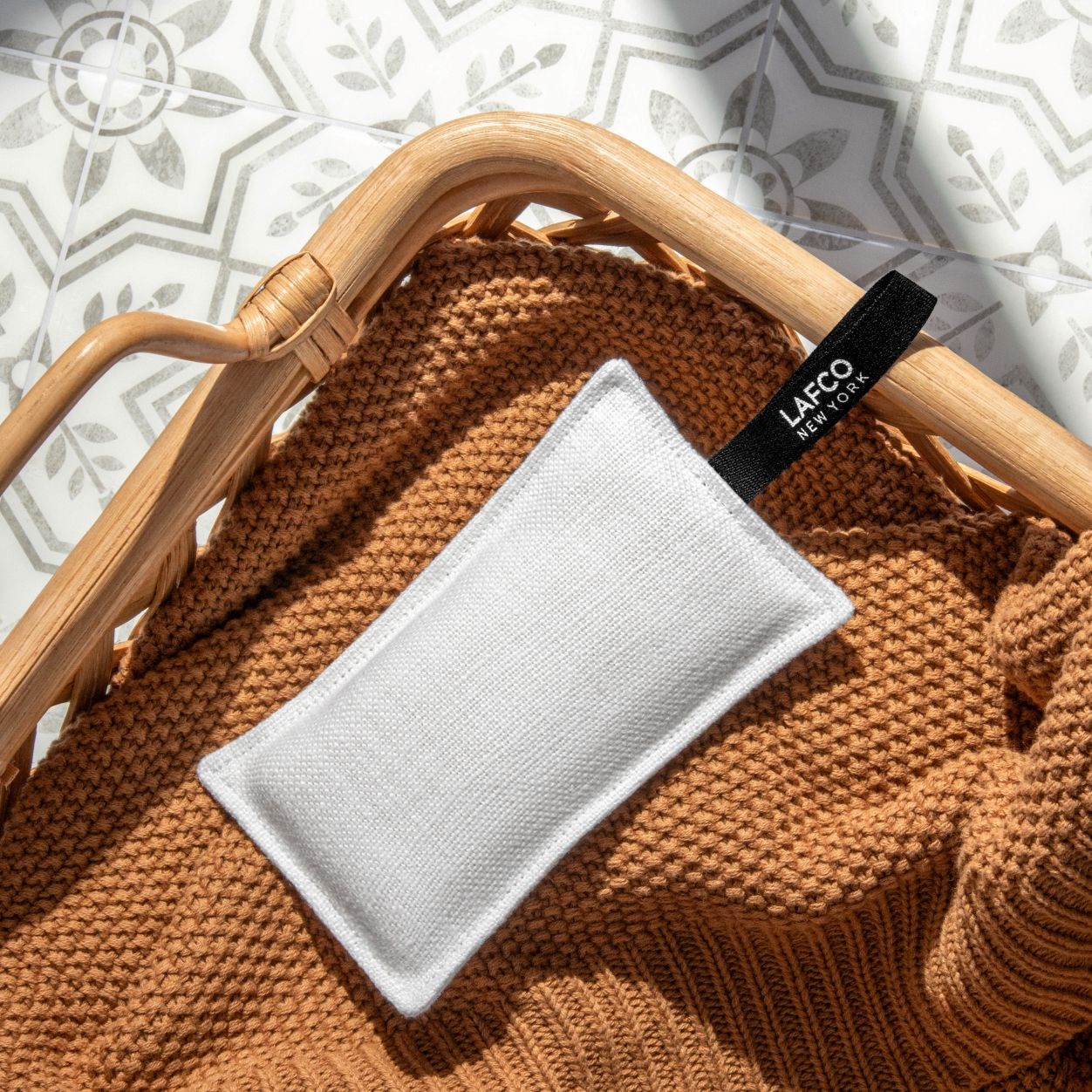 Fresh Cut Gardenia Scented Linen Sachet - Natural Home Fragrance for Drawers, Closets & Car Interiors | Long-Lasting Aroma for Wardrobe & Gift Giving