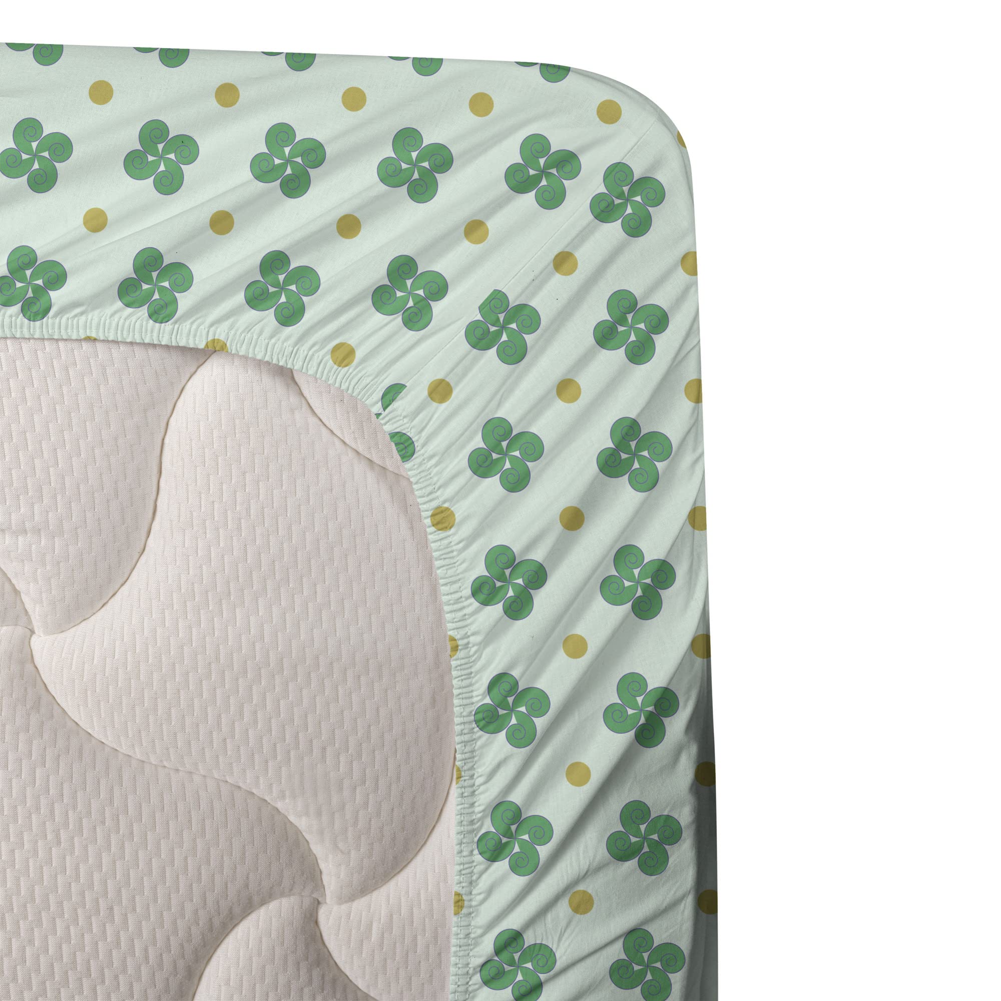 Ambesonne Floral Sheet Set - Modern Polka Dots & Shamrock Leaves Design, 4-Piece King Size Bedding Set with Fitted Sheet, Flat Sheet & Pillowcases in Mint Green Khaki | Perfect for Guest Rooms, Master Bedrooms & Bohemian Home Decor