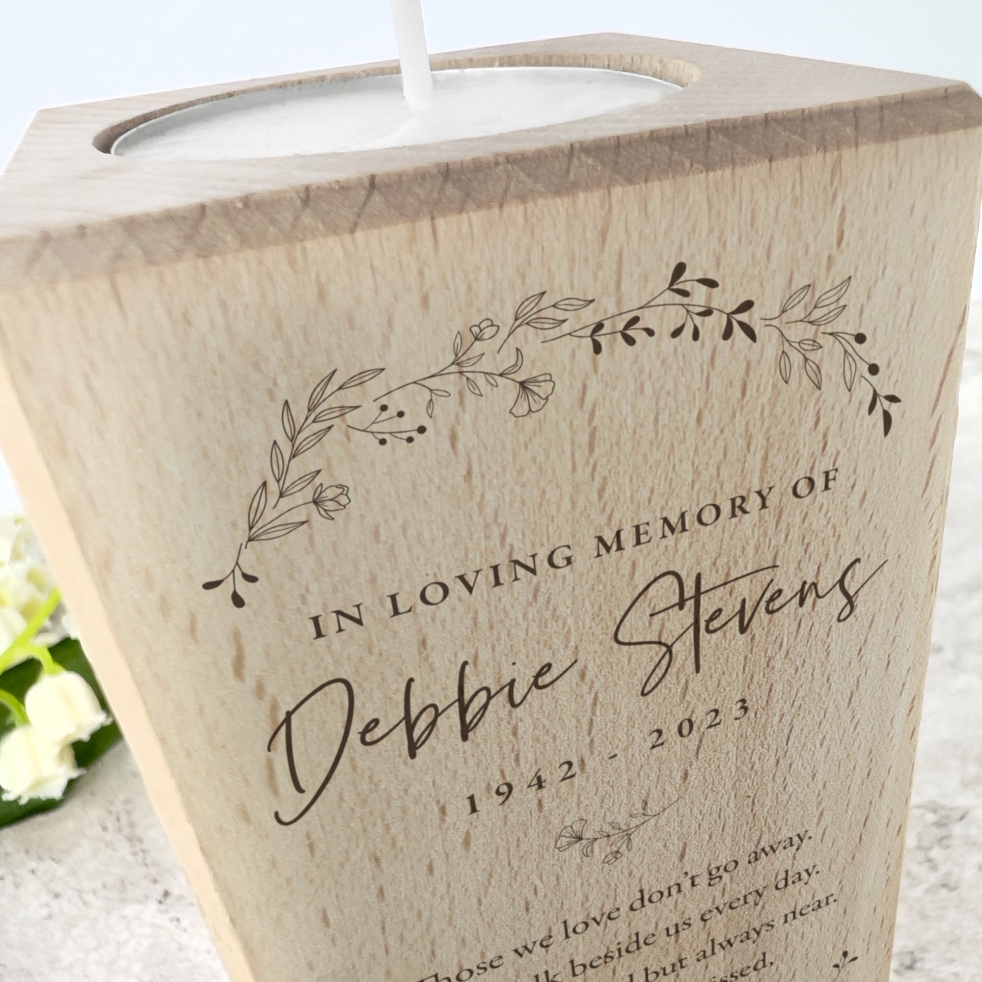 Personalized Solid Wood Memorial Wreath Tea Light Holder - 2 Sizes for Home Decor, Memorial Services & Candle Displays