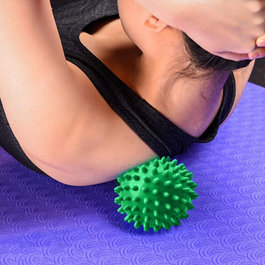 Deep Tissue Massage Ball with Spikes - Portable Muscle Roller for Back, Foot, and Full Body Pain Relief - Ideal for Plantar Fasciitis, Myofascial Release & Sports Recovery - Perfect for Athletes, Office Workers & Home Use
