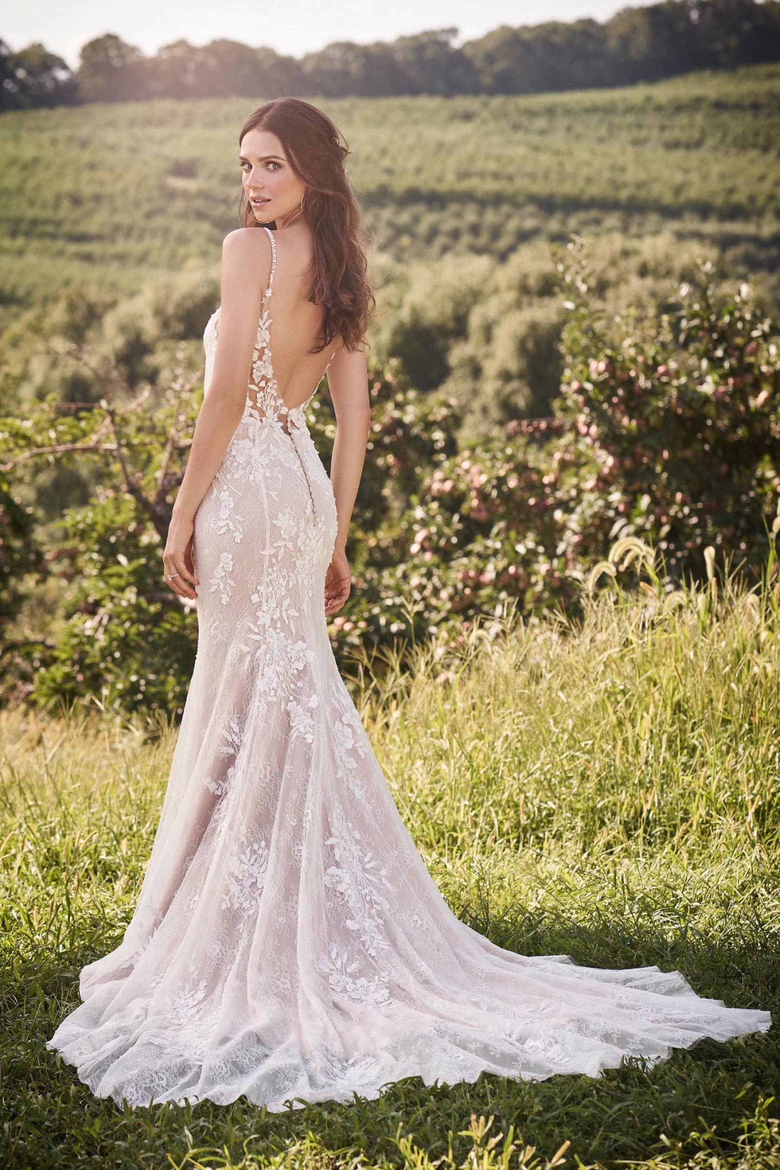 Elegant Lace Mermaid Wedding Dress for Bride 2024 | Simple Beach Bohemian Bridal Gown for Women | Perfect for Beach Weddings, Destination Ceremonies & Romantic Photoshoots