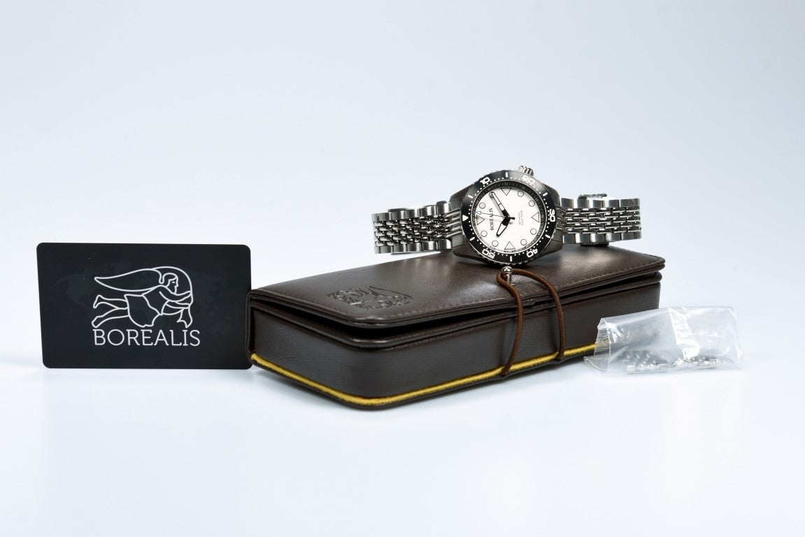 Pre-Owned Borealis Neptuno White Dive Watch - Perfect for Scuba Diving, Water Sports & Everyday Wear