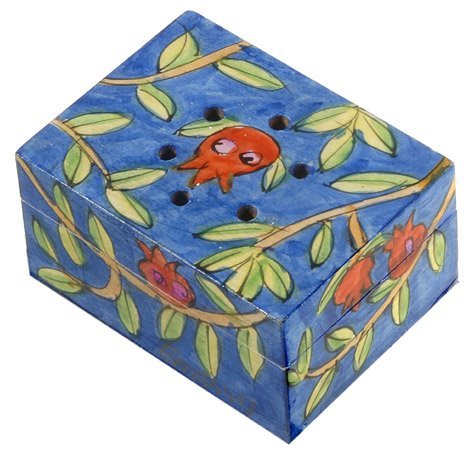 Premium Pomegranate Design Spice Box with Cloves - Elegant Storage for Cinnamon, Cardamom & Seasonings - Perfect for Kitchen Organization, Gift Giving & Indian Cooking