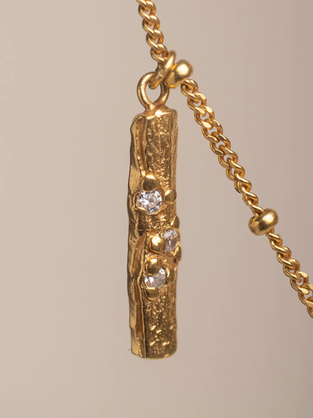 Vintage Necklace for Women - Antique Style Pendant Jewelry - Perfect for Weddings, Parties & Special Occasions