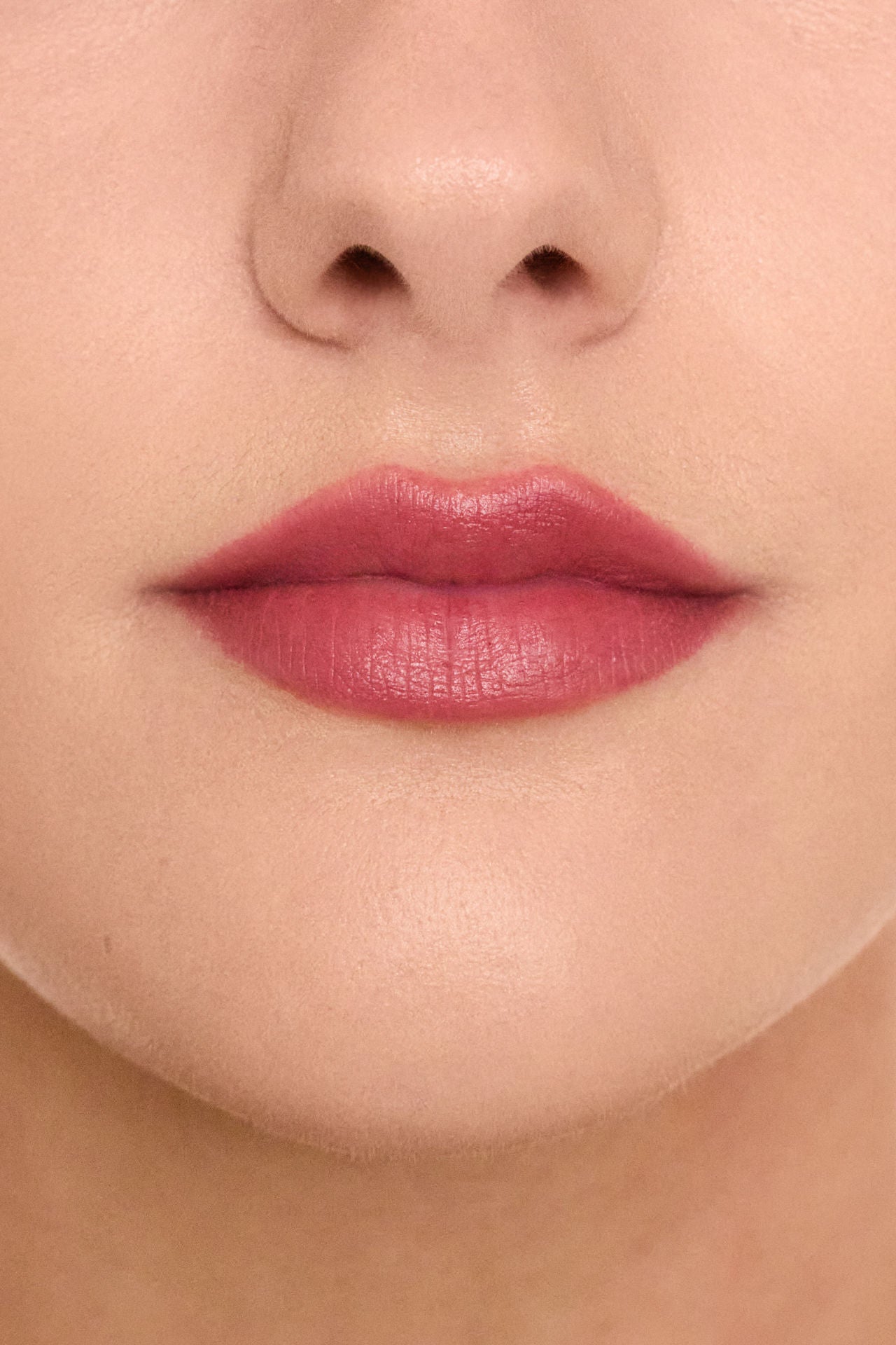 Trish McEvoy Easy Lip Color - Long-Lasting Hydrating Lipstick for Women, Natural Matte Finish, Cruelty-Free & Vegan (Perfect for Everyday Wear, Date Night & Special Occasions)