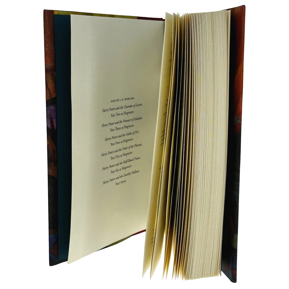 Daniel Radcliffe Autographed Harry Potter and the Sorcerer’s Stone First Edition Book (1998, PSA Certified) - Rare Collectible for Harry Potter Fans, Movie Memorabilia & Fantasy Book Collectors