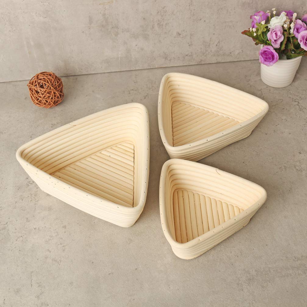 Professional 2-Piece Triangle Rattan Proofing Basket Set with Cover Cloth - Hemoton Wicker Bread & Sourdough Dough Rising Basket - Perfect for Artisan Baking, Homemade Bread, and Rustic Yeast Fermentation
