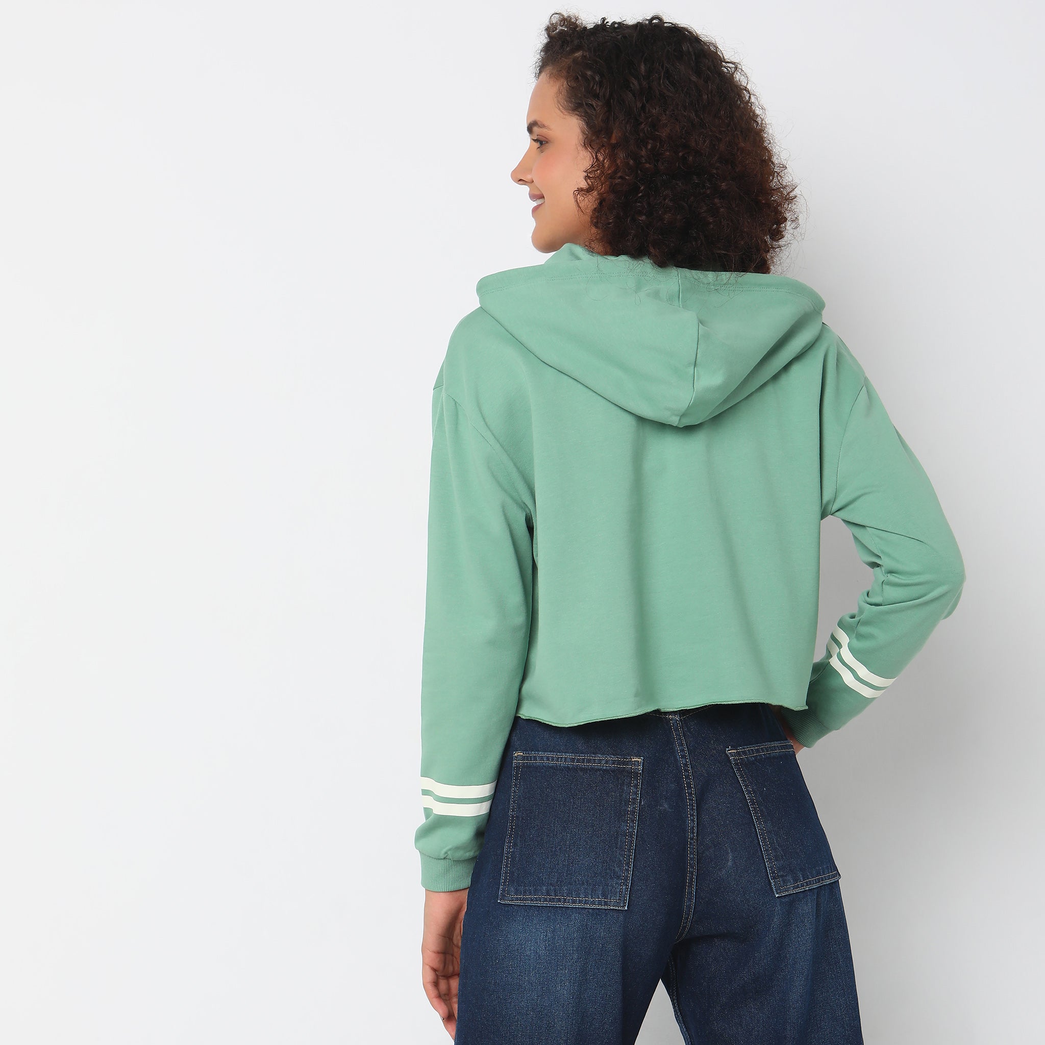 Stylish Boxy Fit Graphic Sweatshirt for Women | Trendy Oversized Pullover | Casual Streetwear & Loungewear | Perfect for Everyday Wear, Coffee Dates & Weekend Outings