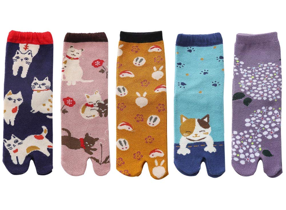 5 Pairs Japanese Cartoon Cat Flip Flop Socks - Cotton Geta Slipper Socks for Women & Men - Cute Anime Style Casual Socks for Home, Lounge, and Cosplay