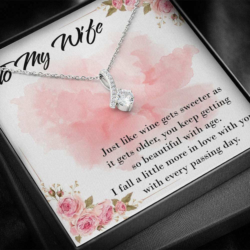 Elegant Pendant Necklace for Women - Dainty Chain Jewelry Gift for Wife, Girlfriend - Alluring Beauty BB503 with Gift Box - Perfect for Birthday, Christmas, Anniversary - Romantic Date Night & Special Occasions
