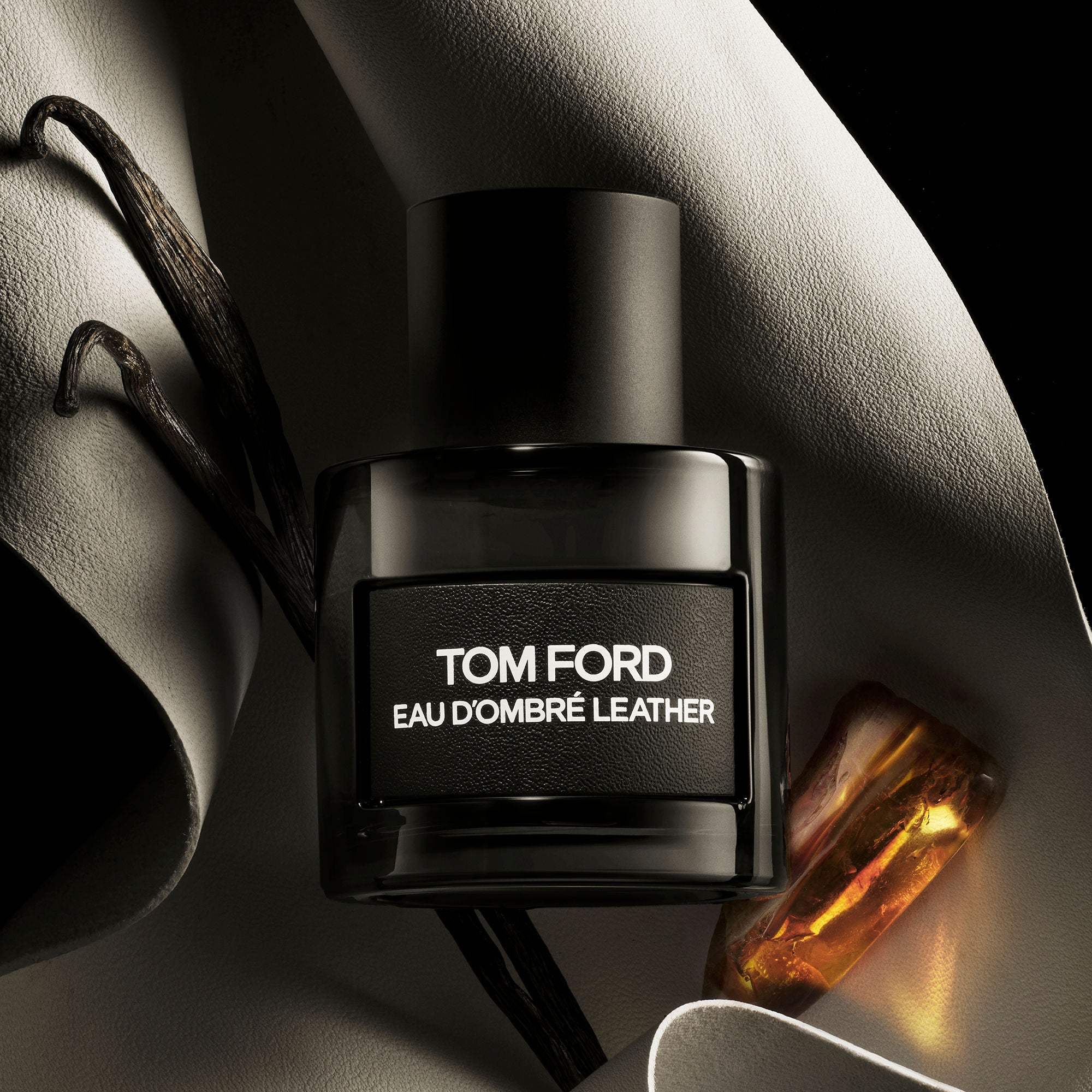 Eau d'Ombre Leather Perfume for Women - Luxury Scented Fragrance with Leather Notes | Perfect for Evening Wear, Date Nights & Special Occasions