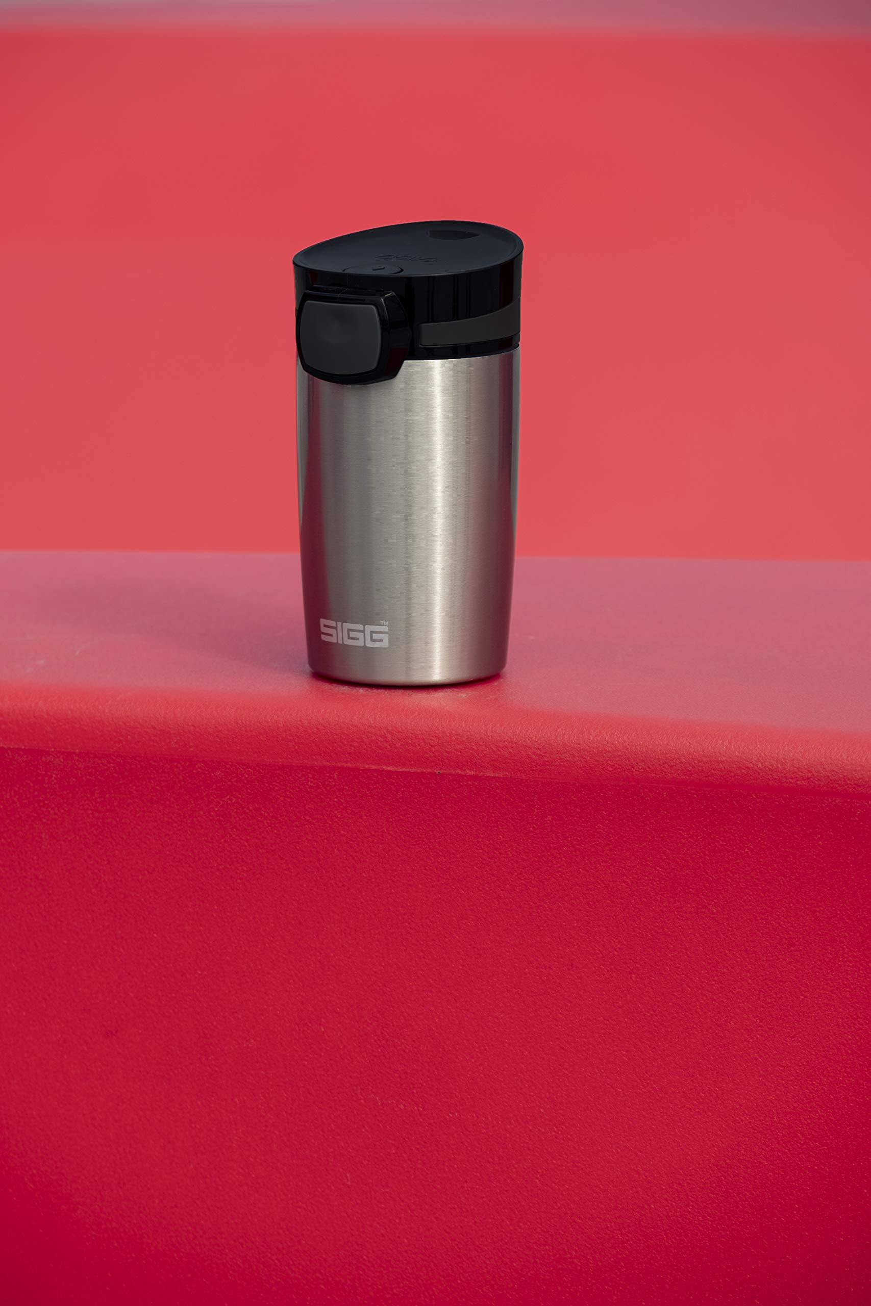 SIGG Insulated Stainless Steel Travel Coffee Mug - 9 Oz Leakproof Thermos for Hot & Cold Drinks - BPA Free 18/8 Steel Silver Finish - Perfect for Commuting, Camping & Office Use