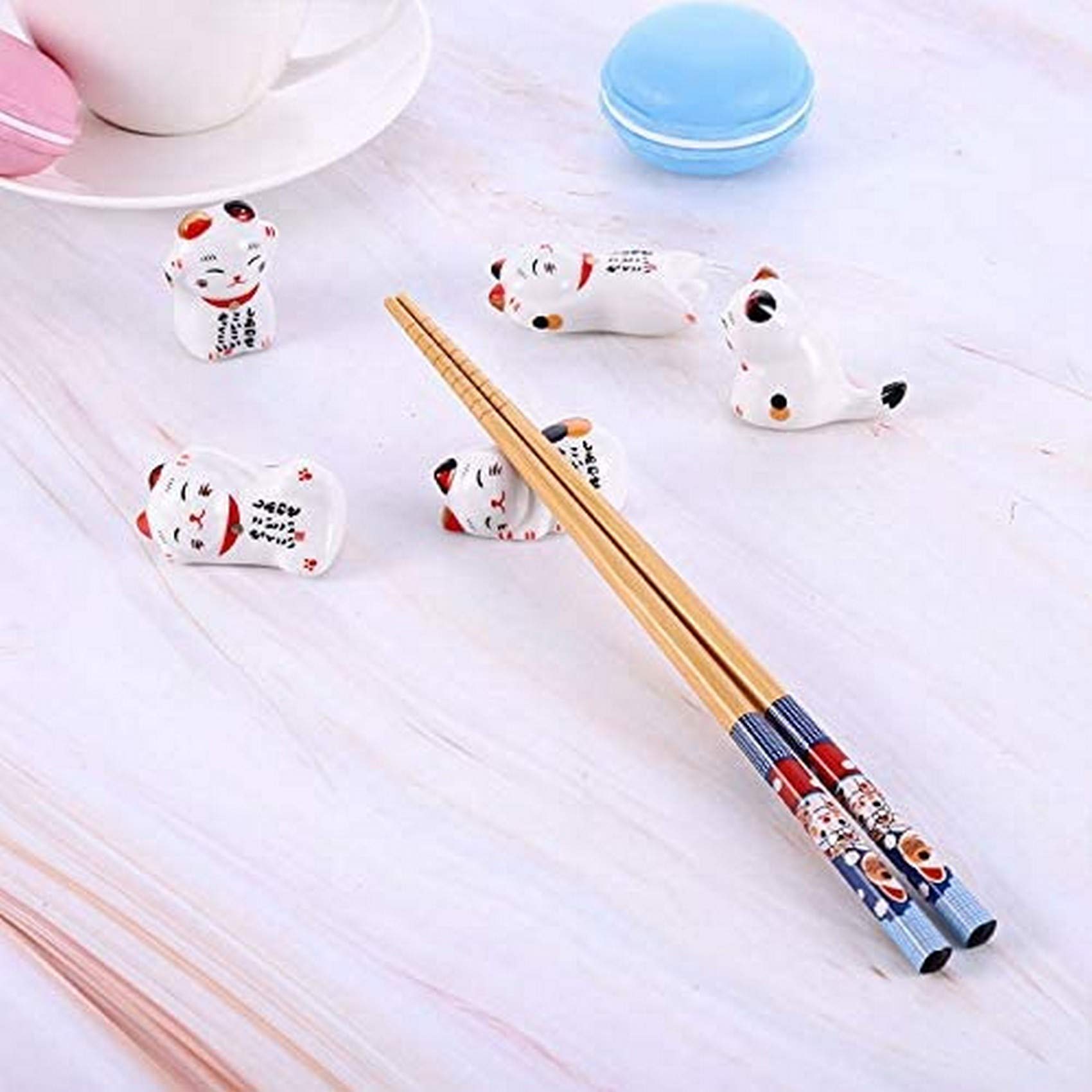 5PCS/Set Cute Lucky Cat Ceramic Chopsticks Holder - Japanese Maneki Neko Chopstick Rest for Home, Restaurant & Hotel Tableware - Perfect for Asian Dining, Sushi Parties & Kitchen Decor