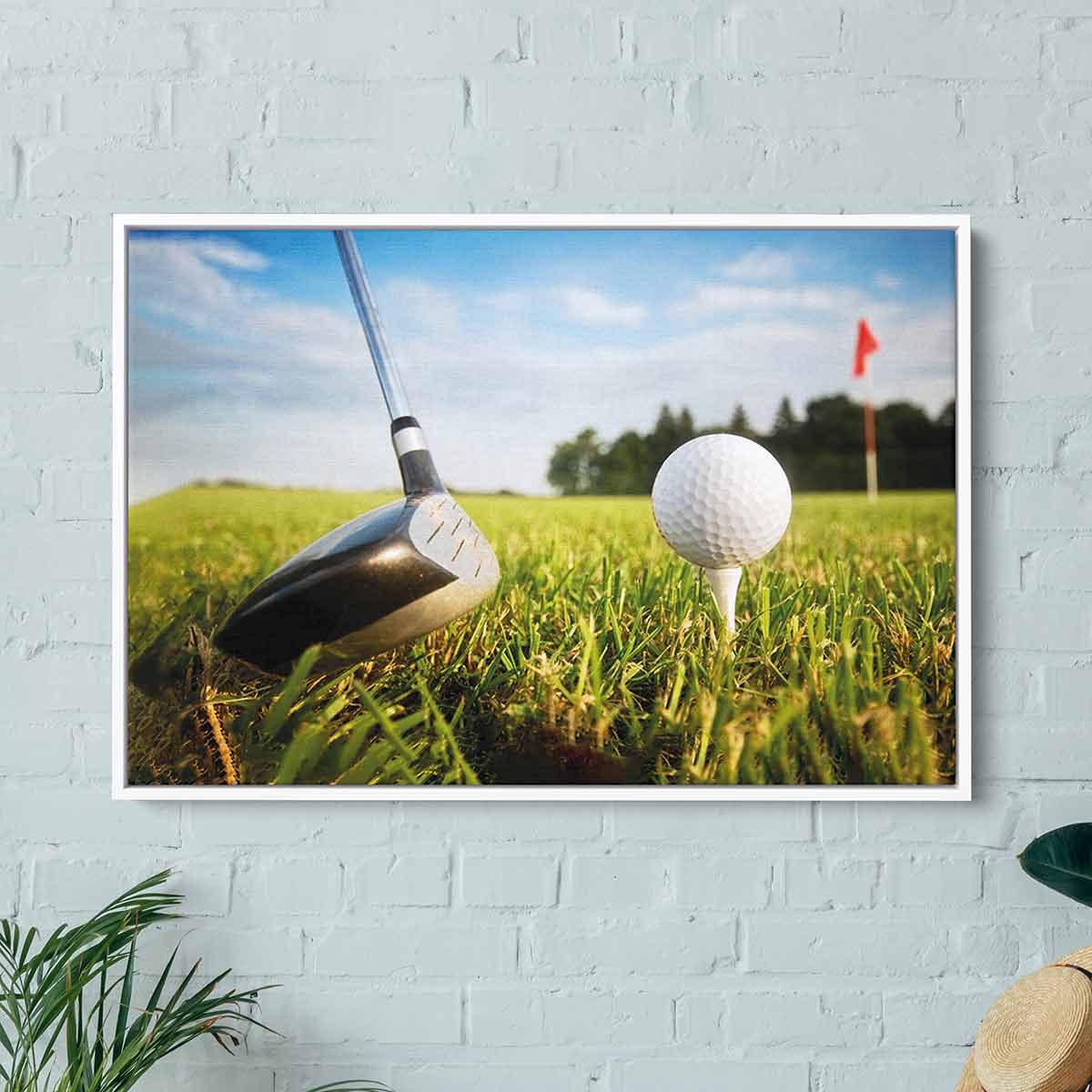 Green Golf Field Wall Art Canvas Print - Modern Landscape Decor for Home, Office & Man Cave - Perfect for Golf Lovers & Sports Enthusiasts