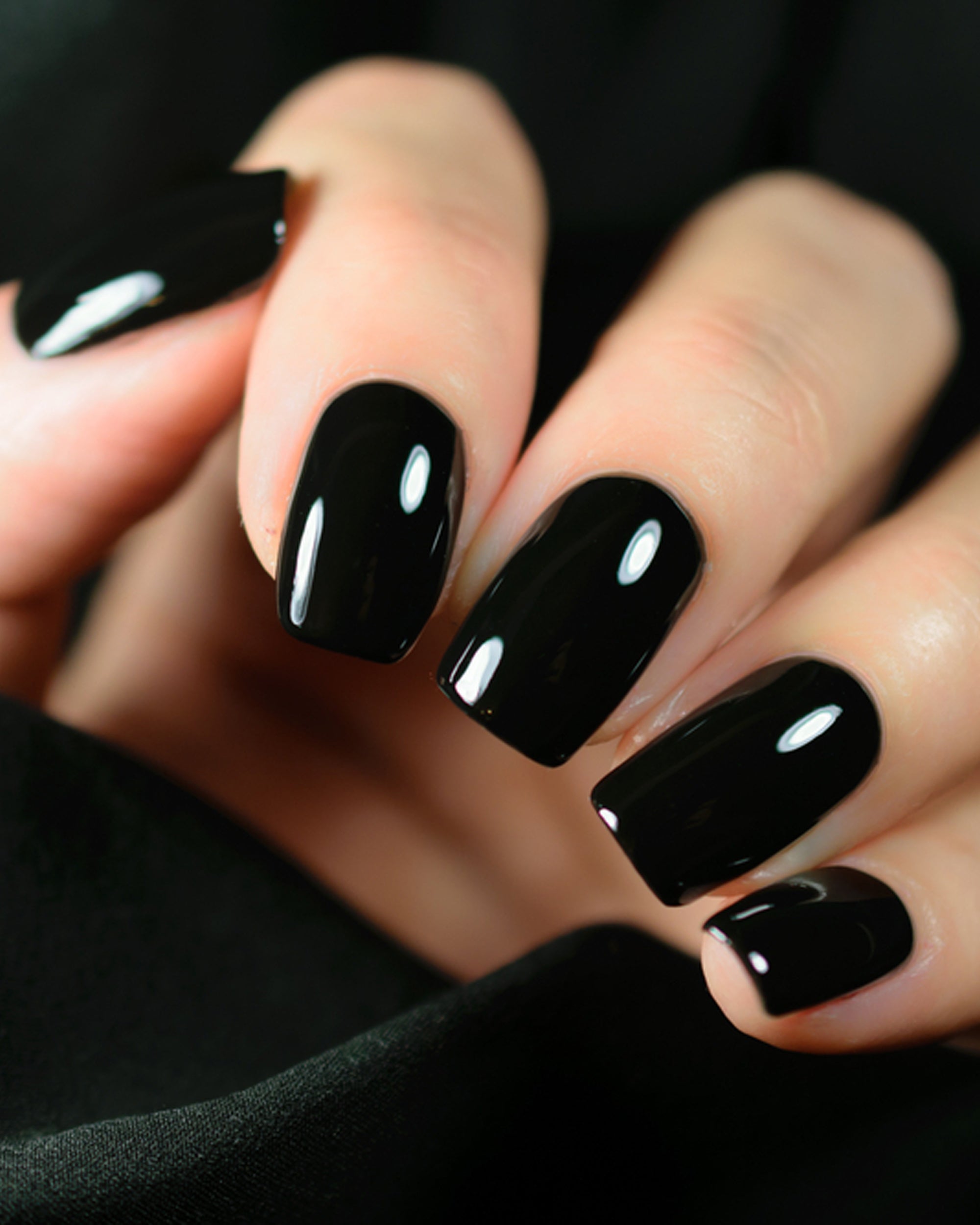 Urban Chic Nail Polish - Long Lasting Vegan Nail Lacquer for Women | Salon Quality Nail Enamel for Manicures, Pedicures & Special Occasions