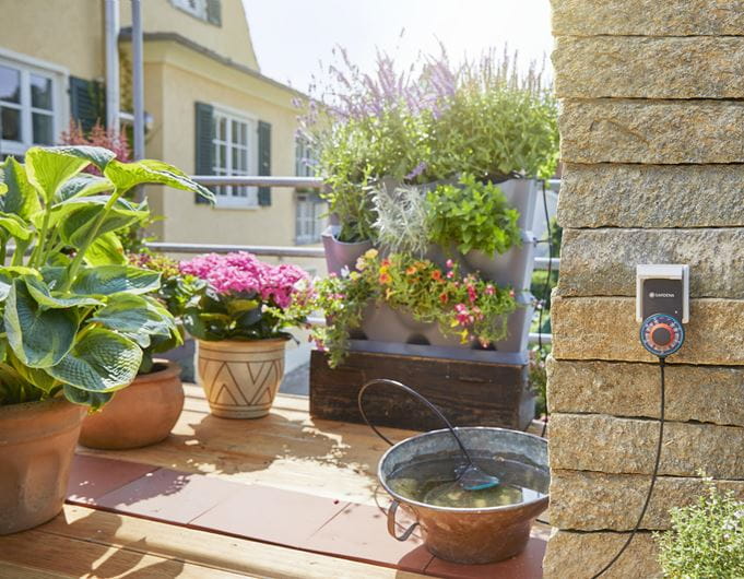 Gardena NatureUp! Extension Set for Drip Irrigation System - Water Container for Garden, Lawn & Plant Watering - Perfect for Home, Greenhouse & Outdoor Use
