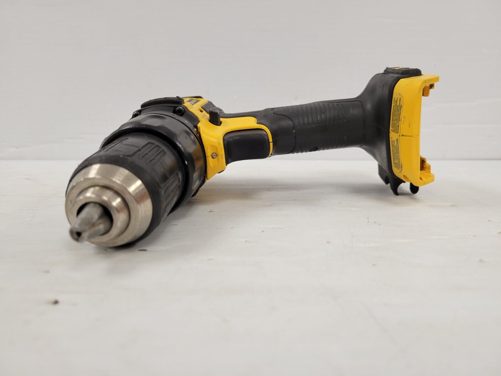 DEWALT DCD780 20V MAX Cordless Drill/Driver Kit - Powerful & Compact for DIY Projects, Home Repairs & Professional Use